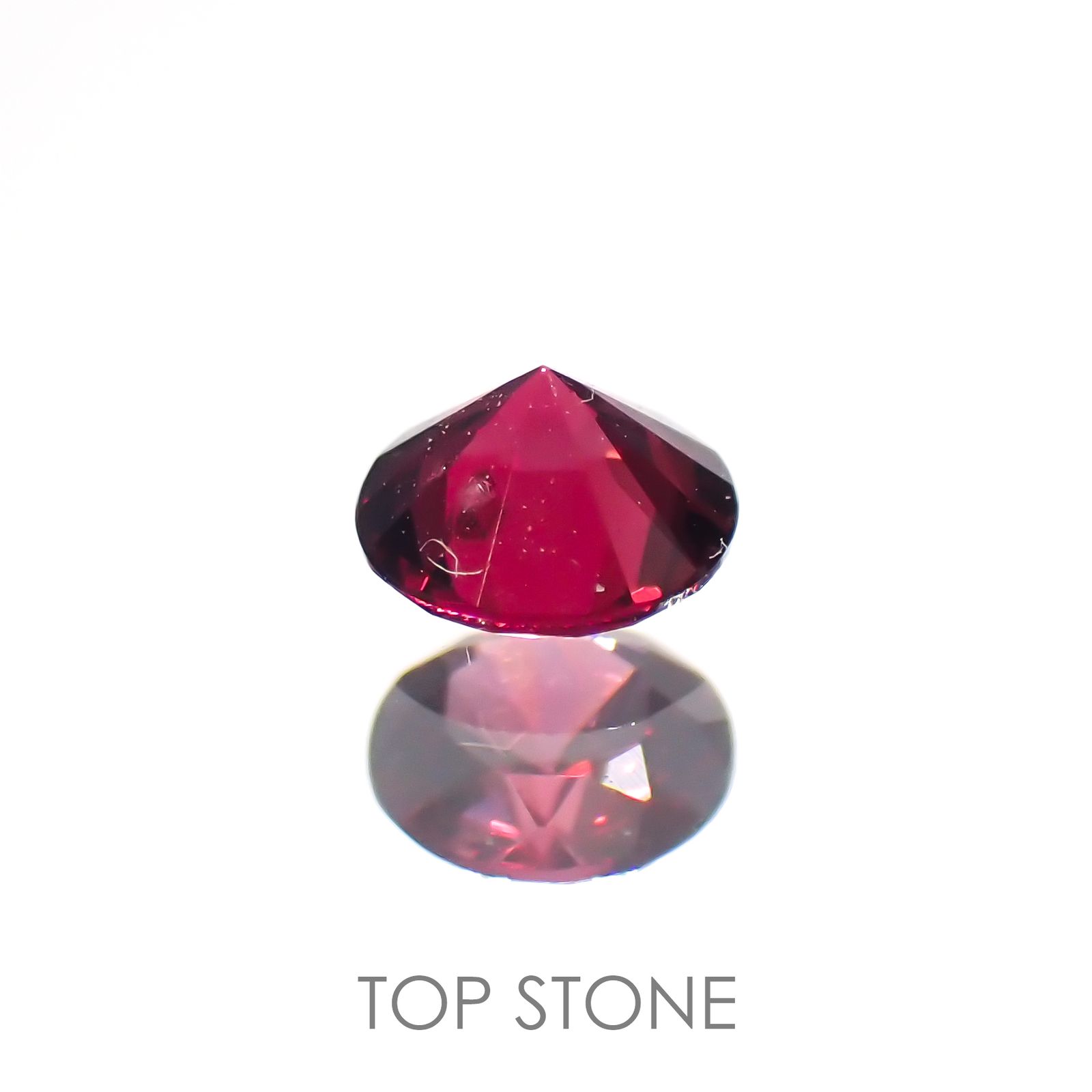 レッドスピネル(宝石名レッド・スピネル)タンザニア産 0.16ct 識別済[220114316]3.3x3.3mm前後