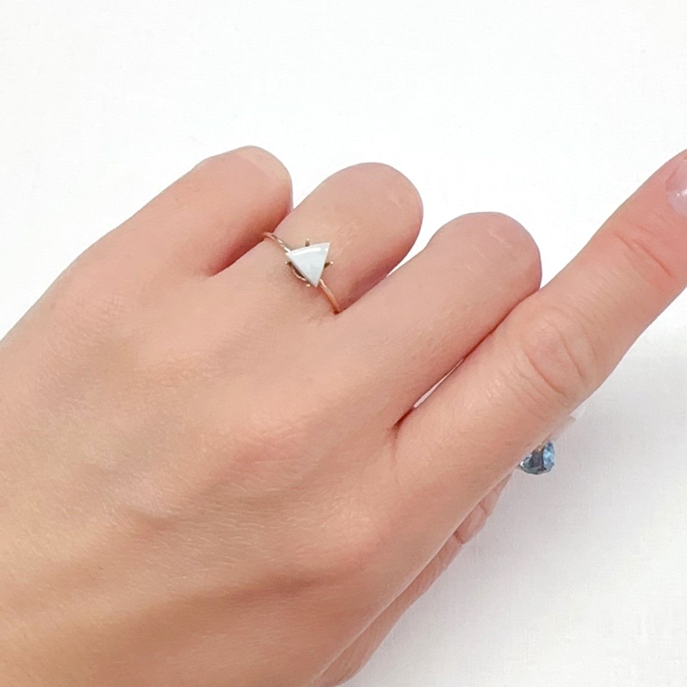 オパール オーストラリア産 0.53ct[240326642]6.7x6.1mm前後