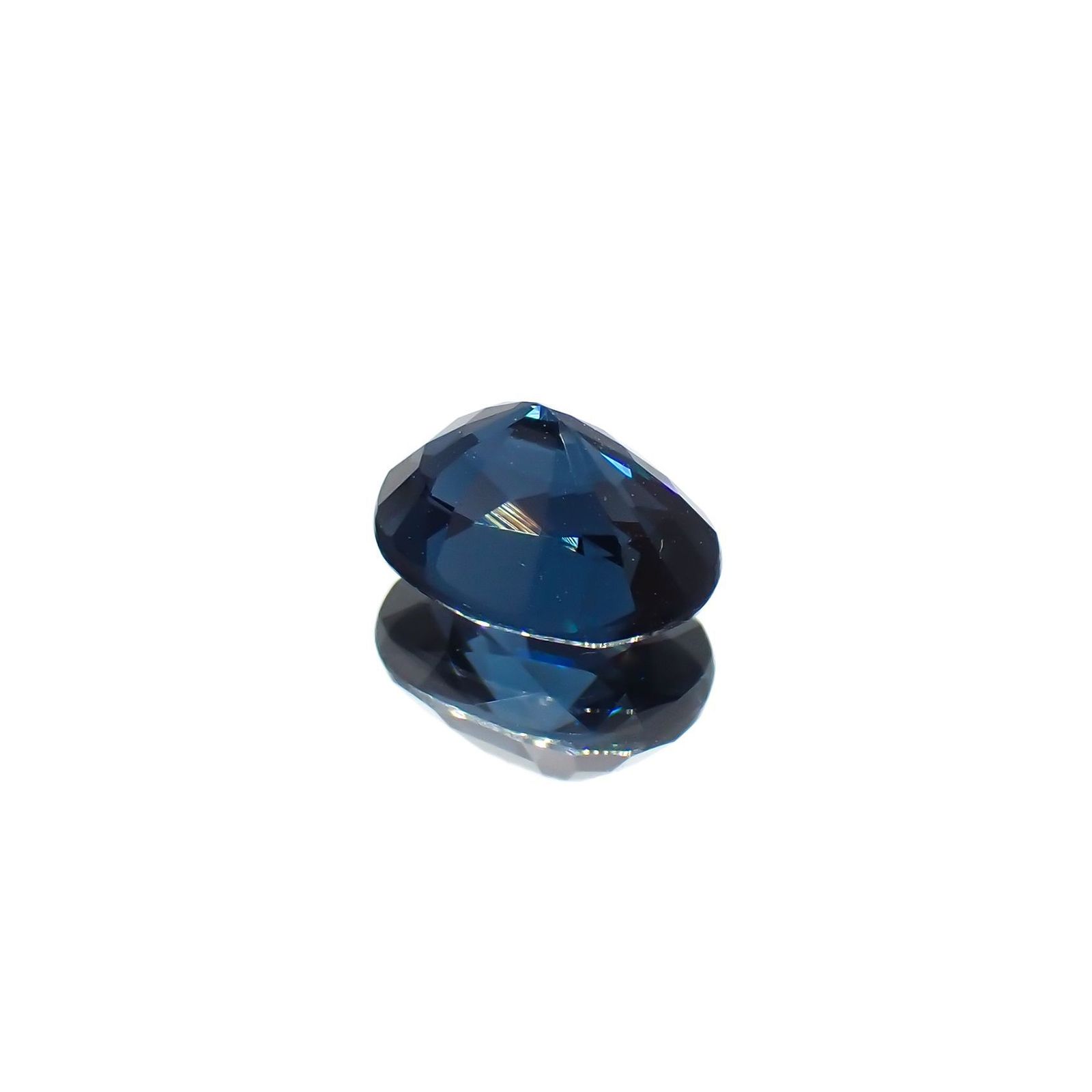 コバルトブルースピネル(宝石名ブルー・スピネル)スリランカ産 ソ付(日独) 1.249ct / 7.27x5.47mm前後 [221018928]