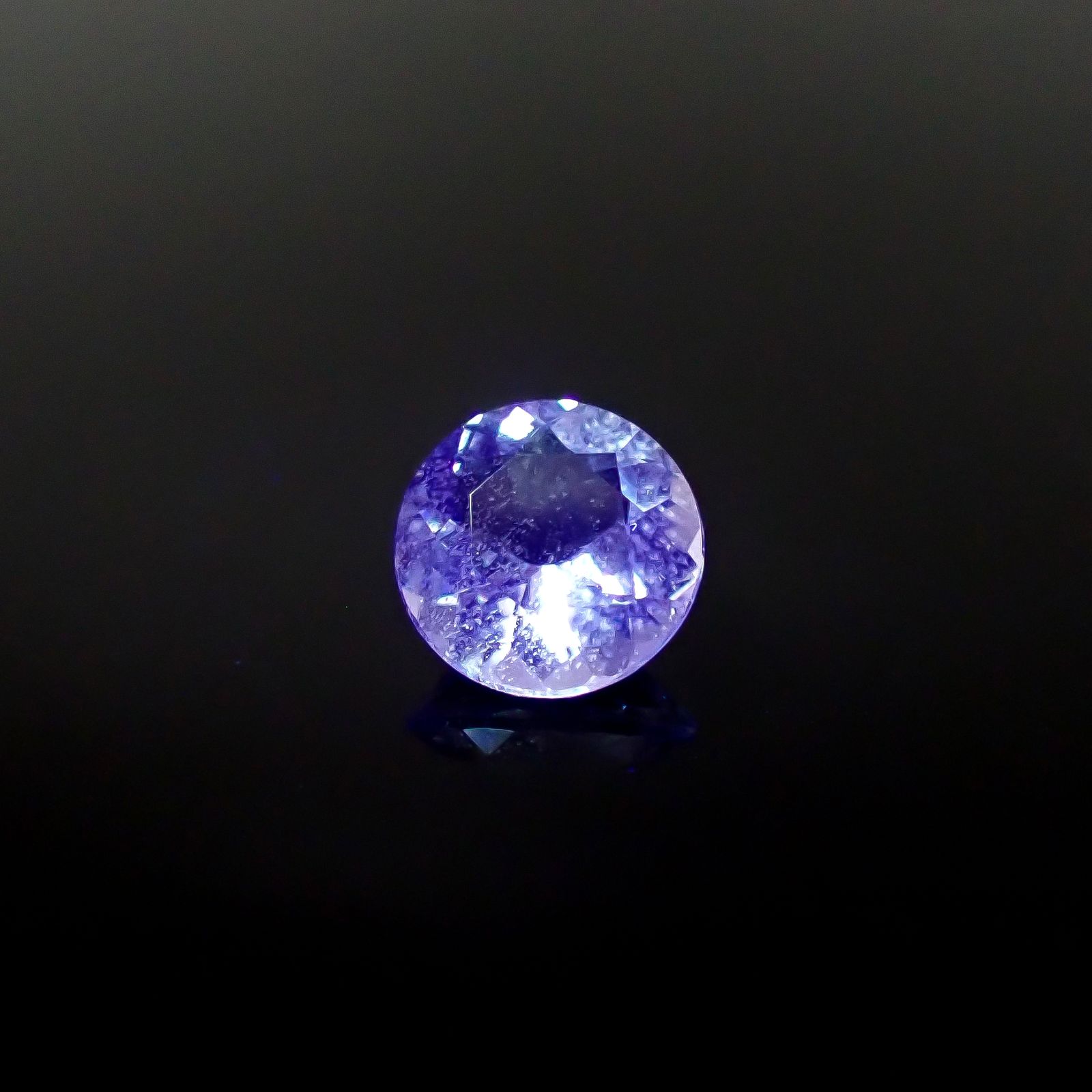 オーソクレース(宝石名ホワイト・オーソクレース)パキスタン産 1.01ct 識別済[250530440]7x7mm前後