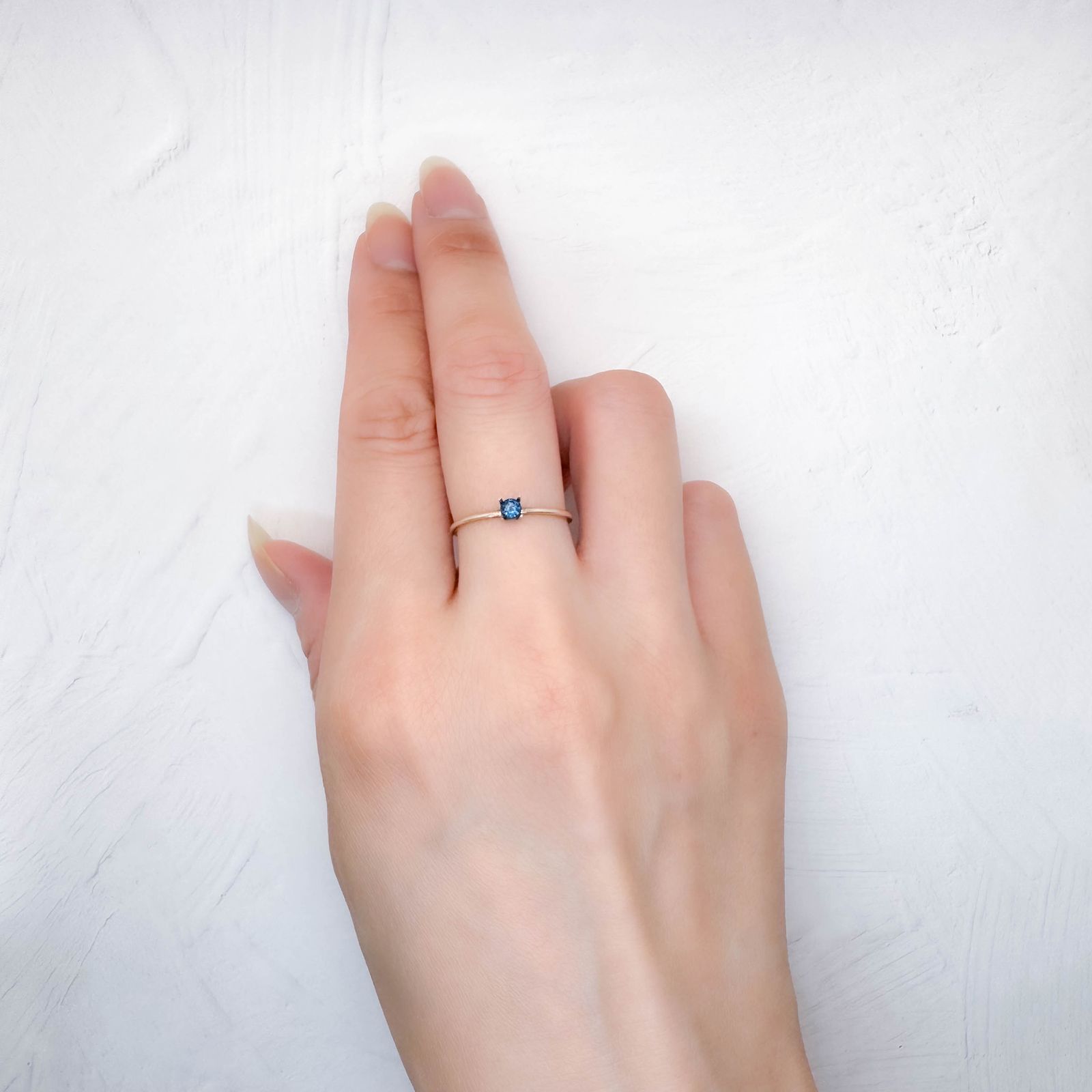 ガーナイト ナイジェリア産 0.15ct / 2.9x2.9mm前後 [250730656]