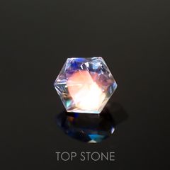 ◇ヘキサゴンカット◇レインボームーンストーン(宝石名ラブラドライト)マダガスカル産 0.39ct 識別済[211113733]4.1x4mm前後
