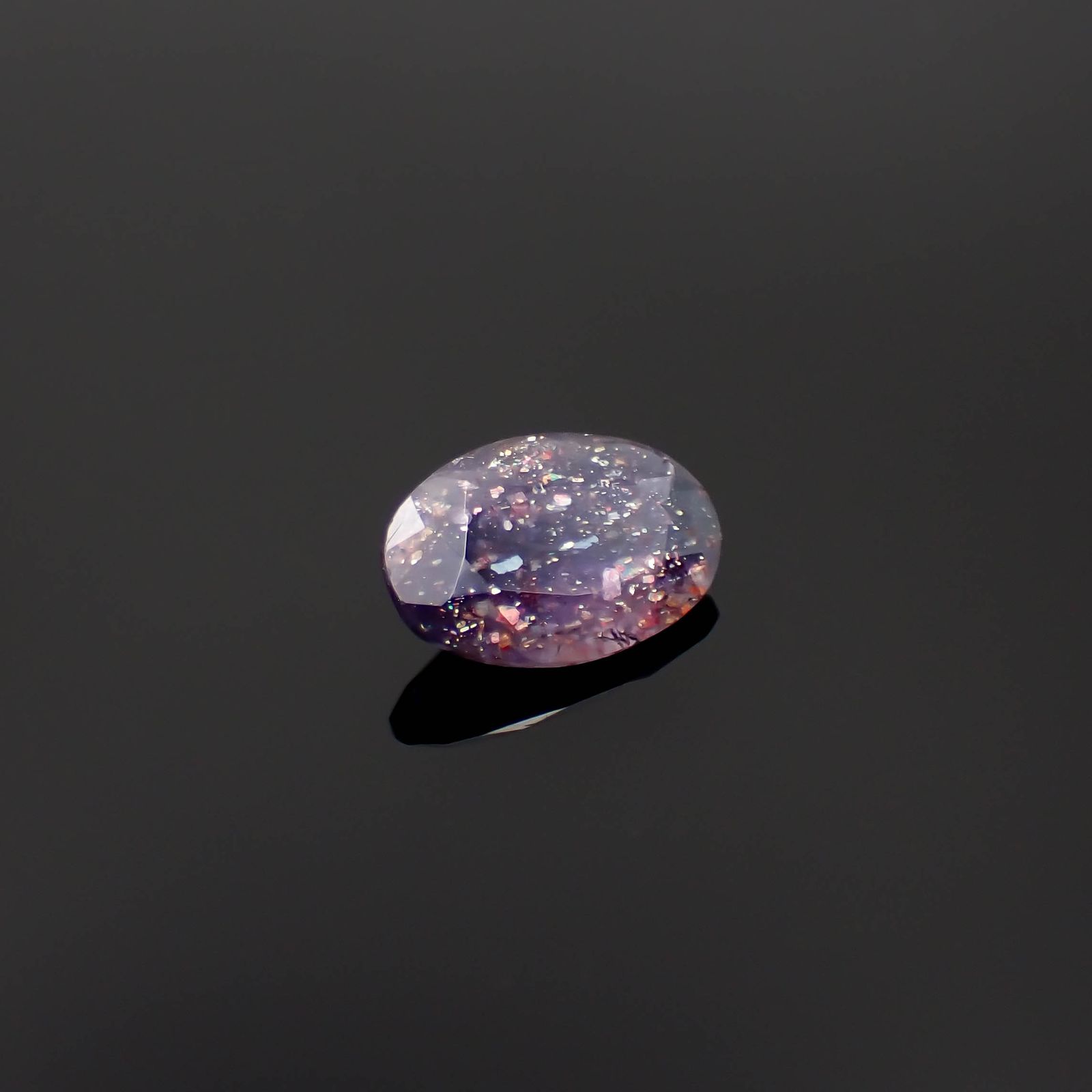 ブラッドショットアイオライト インド産 1.19ct[230622532]9.8x6.6mm前後