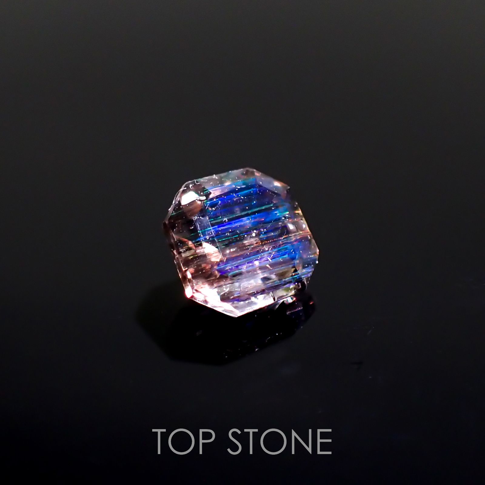 レインボースキャポライト ブラジル産 0.92ct[230220611]5.9x5.9mm前後