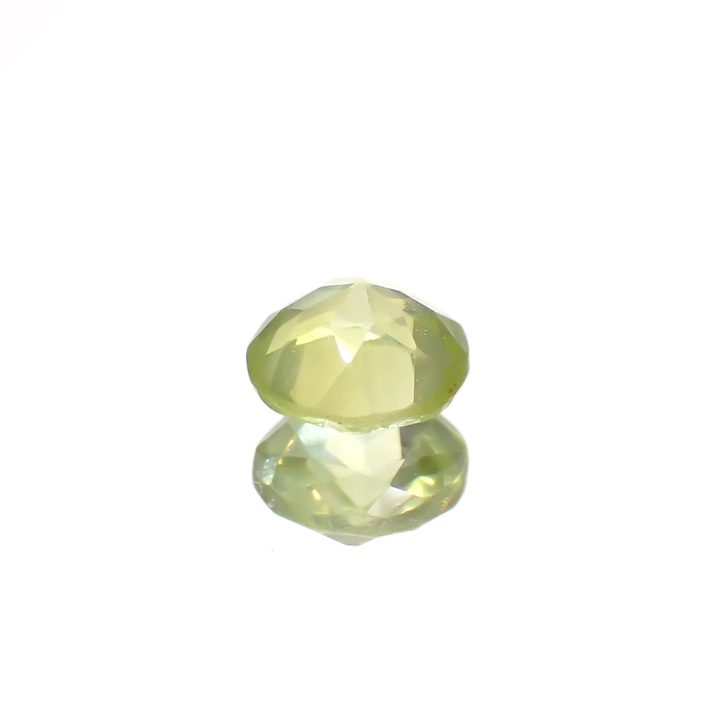 パロットクリソベリル(宝石名クリソベリル)インド産 0.33ct 識別済[240627984]4.1x4.1mm前後