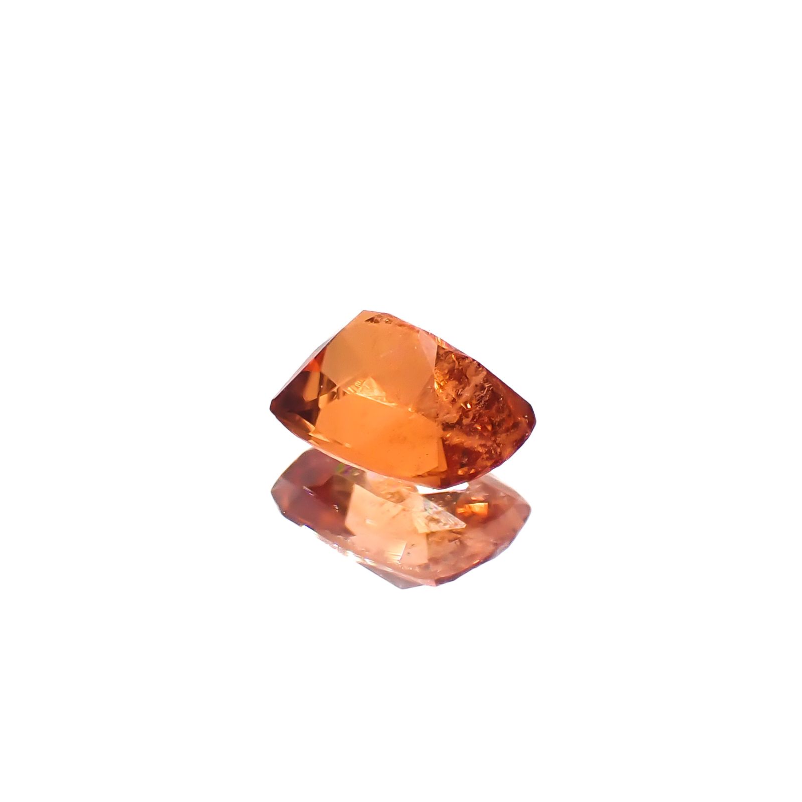 トリプライト(宝石名トリプライト)ブラジル産 0.54ct 識別済[240928689]5.2x4mm前後