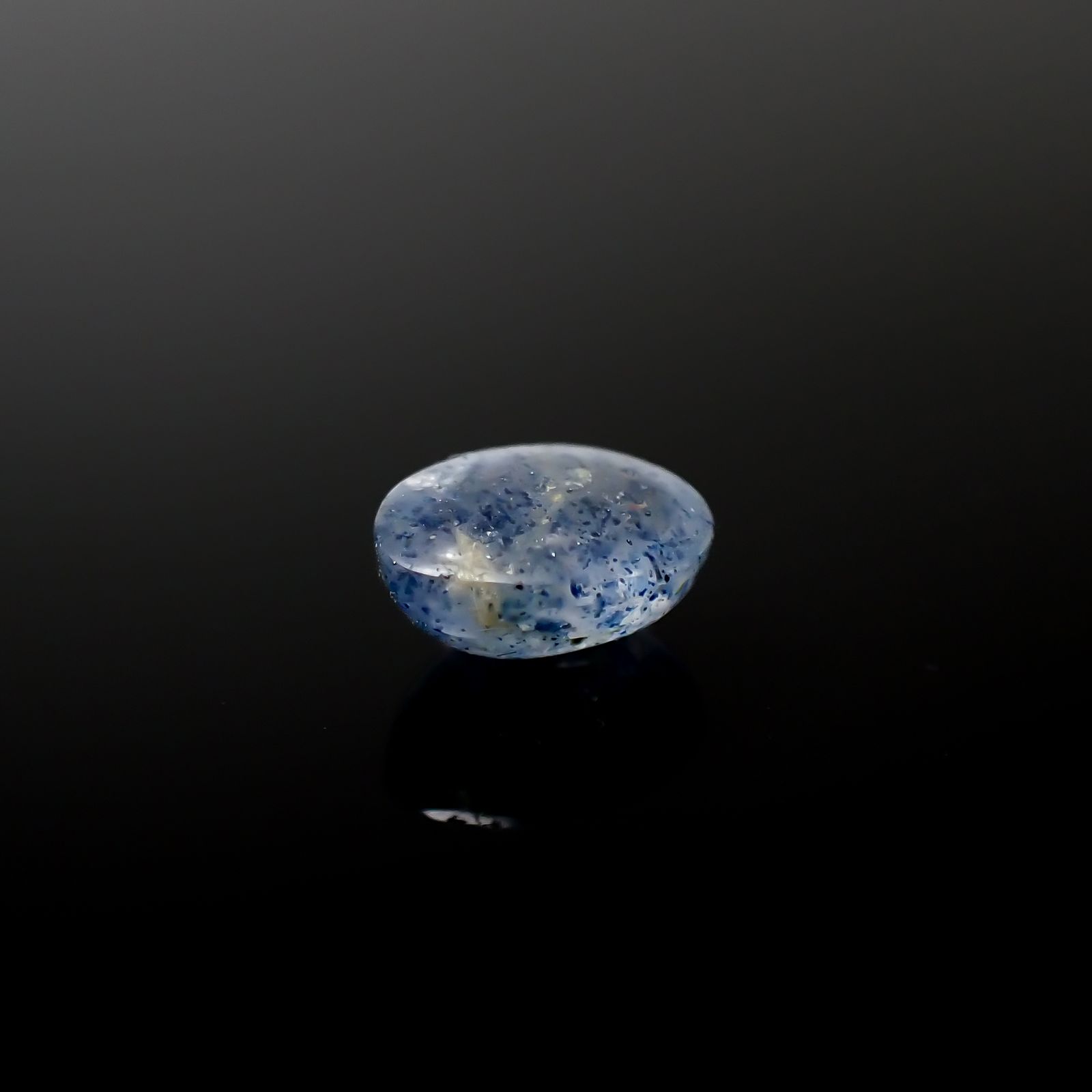 ラズライトインクォーツ(宝石名ラズライト イン クォーツ)アフガニスタン産 1.38ct 識別済[240125853]7.9x6.1mm前後