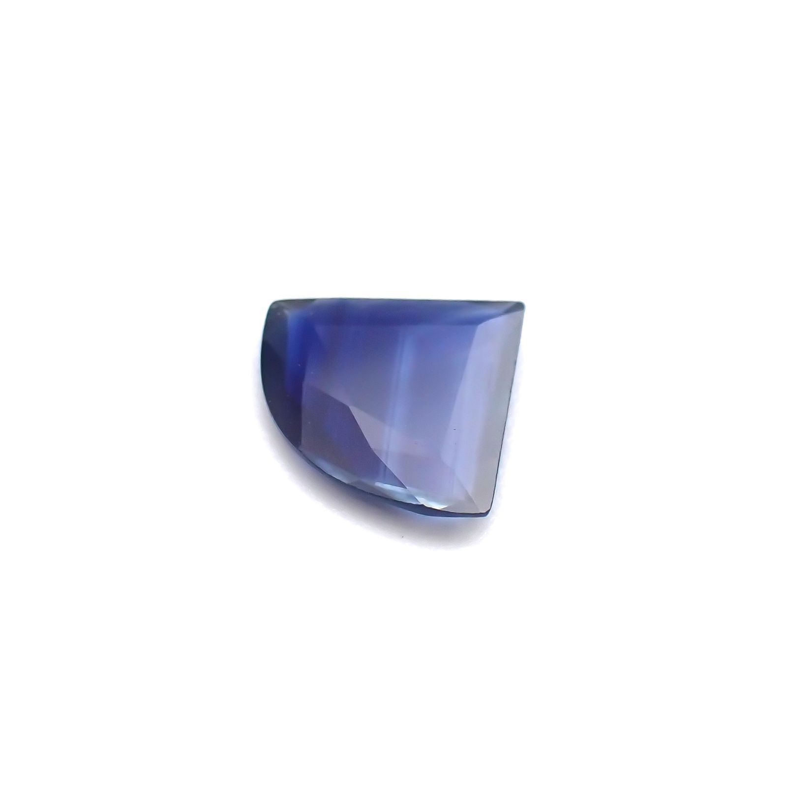 ◇カスタムカット◇サファイア(宝石名サファイア) マダガスカル産 1.11ct 識別済[210913196]8.1×7.5mm前後