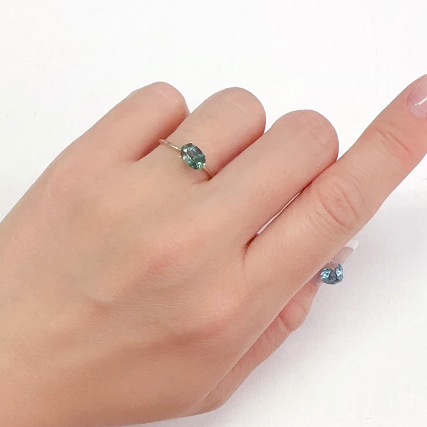 カラーチェンジアンデシン モンゴル産 0.79ct[240226329]7.1x4.9mm前後
