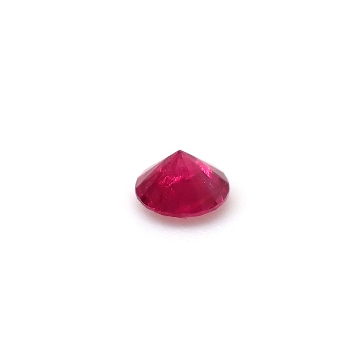 ルビー グリーンランド産 0.14ct / 3x3mm前後 [261033228]