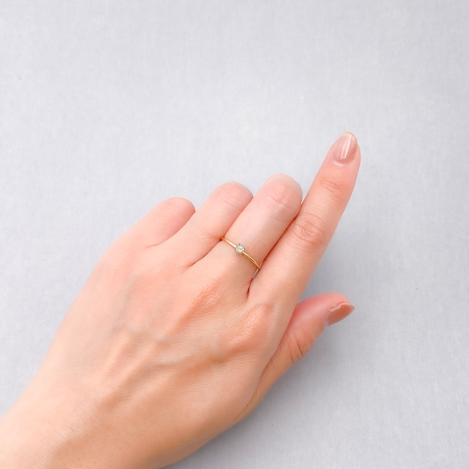 シルキーアレキサンドライト ブラジル・ミナスジェライス州ヘマチタ鉱山産 0.16ct [250129761]3.1x3mm前後