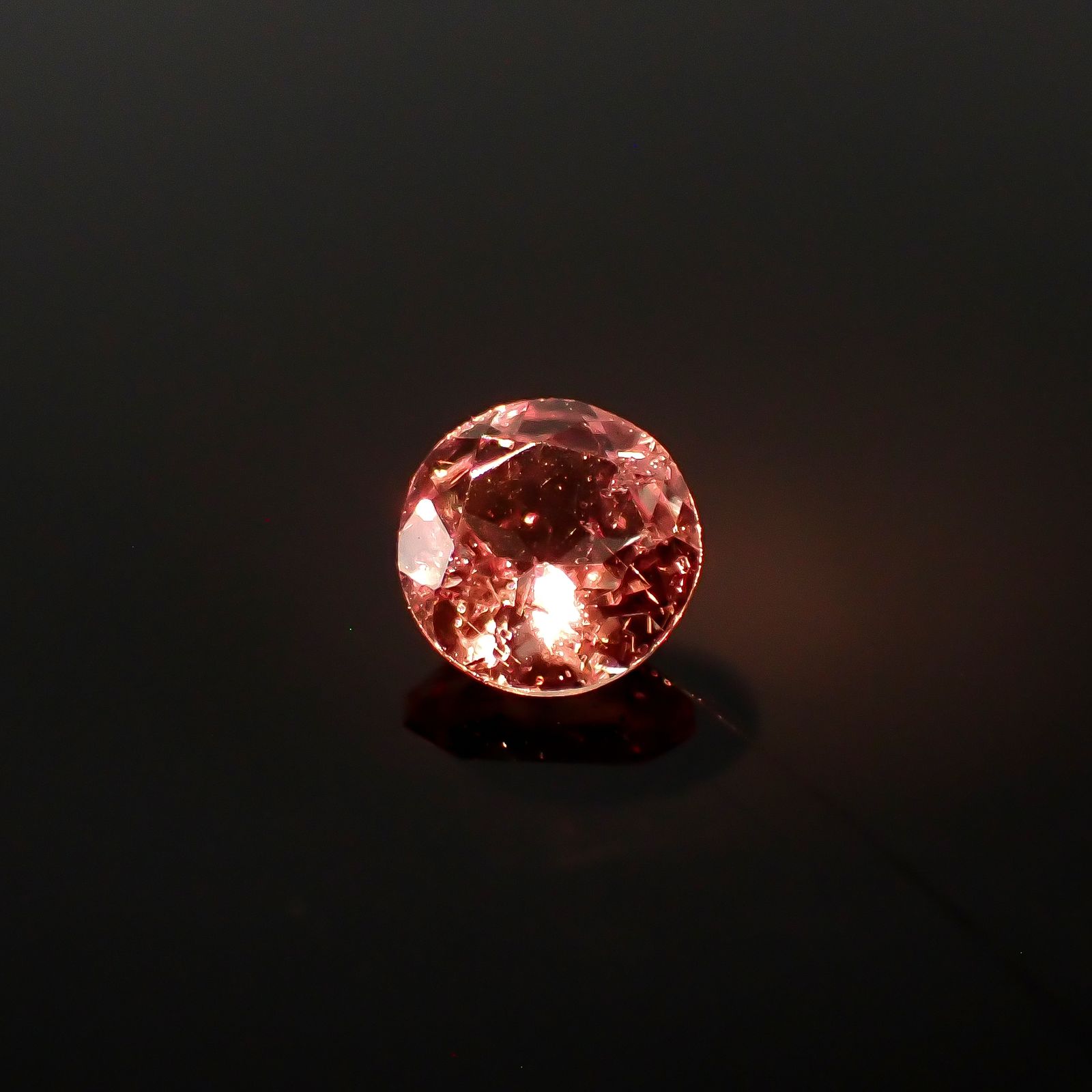 ドラゴンガーネット タンザニア産 0.29ct[240427283]4x4mm前後