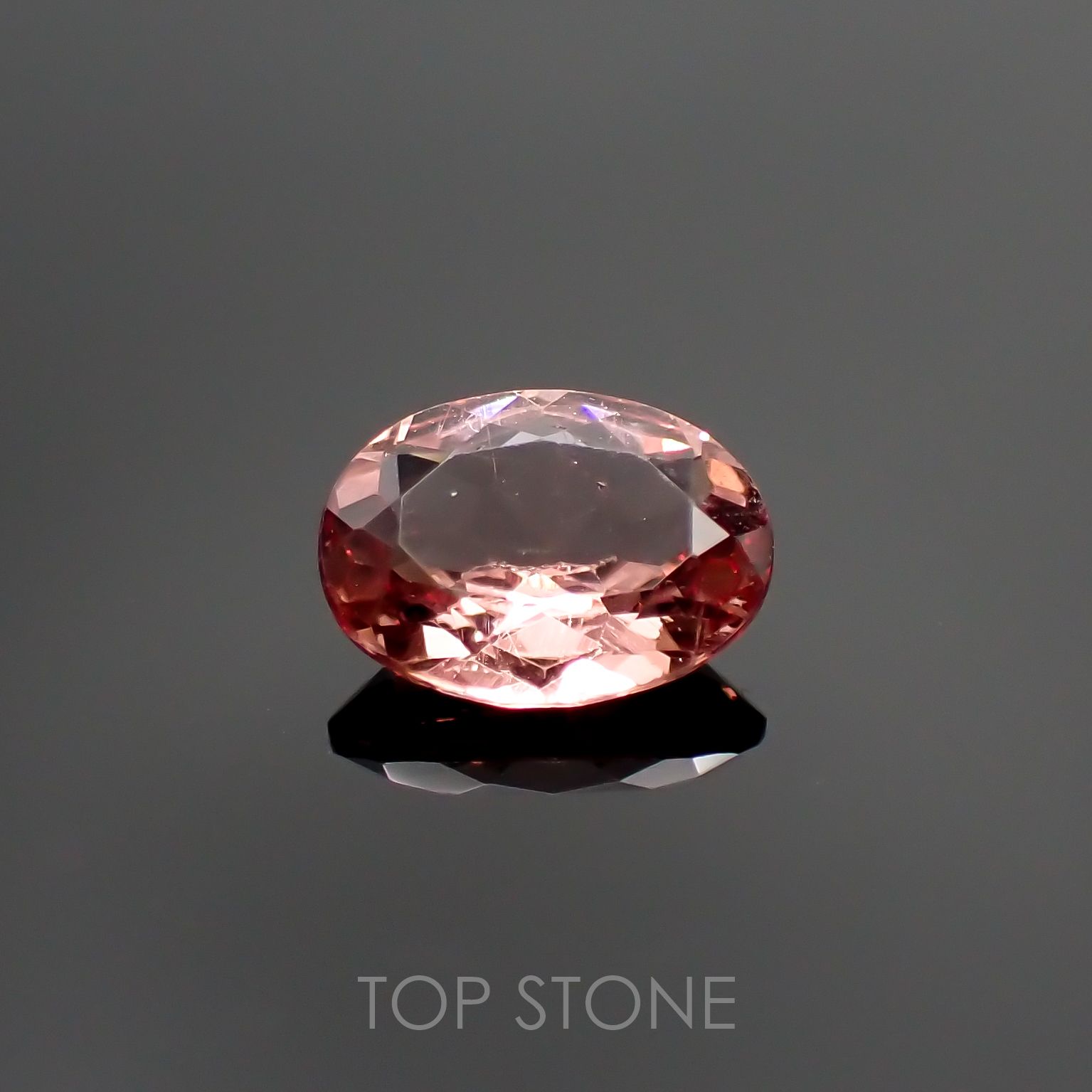 ピンクアパタイト(宝石名アパタイト) ブラジル産 0.90ct 識別済[210912469]7.3×5.7mm前後