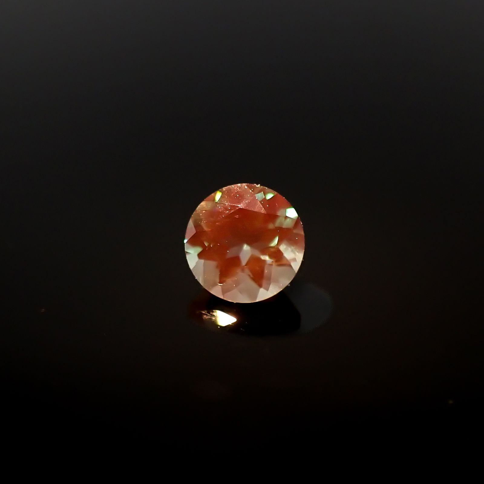 カラーチェンジアンデシン モンゴル産 0.49ct[240226315]5.1x5.1mm前後