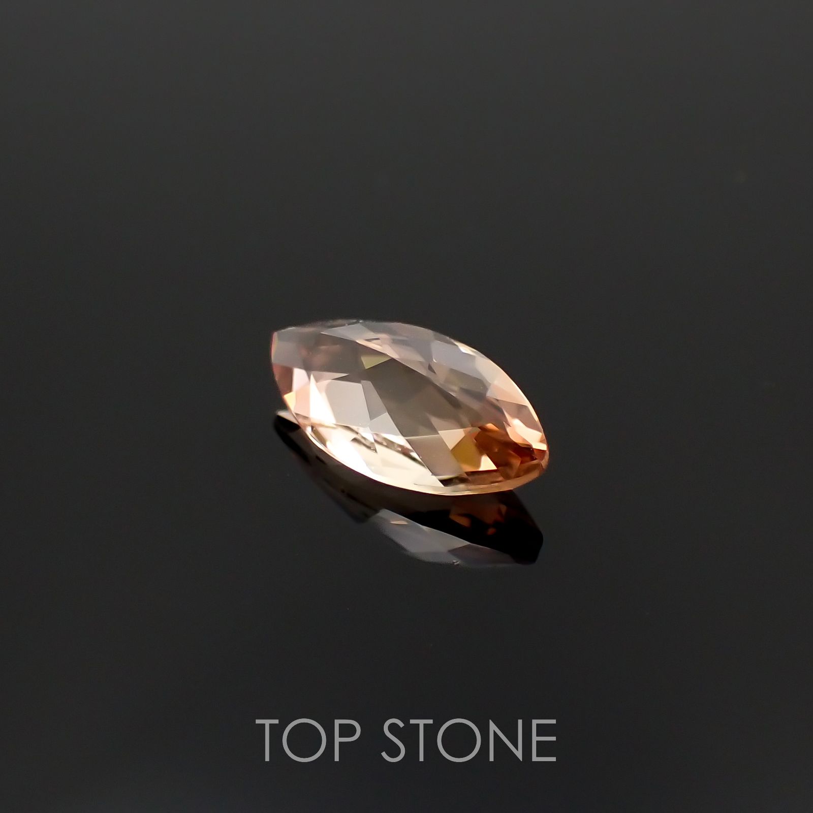 ◇チェッカーカット◇オレゴンサンストーン(宝石名ラブラドライト)アメリカ・オレゴン州産 1.48ct 識別済[230120123]12x6.2mm前後