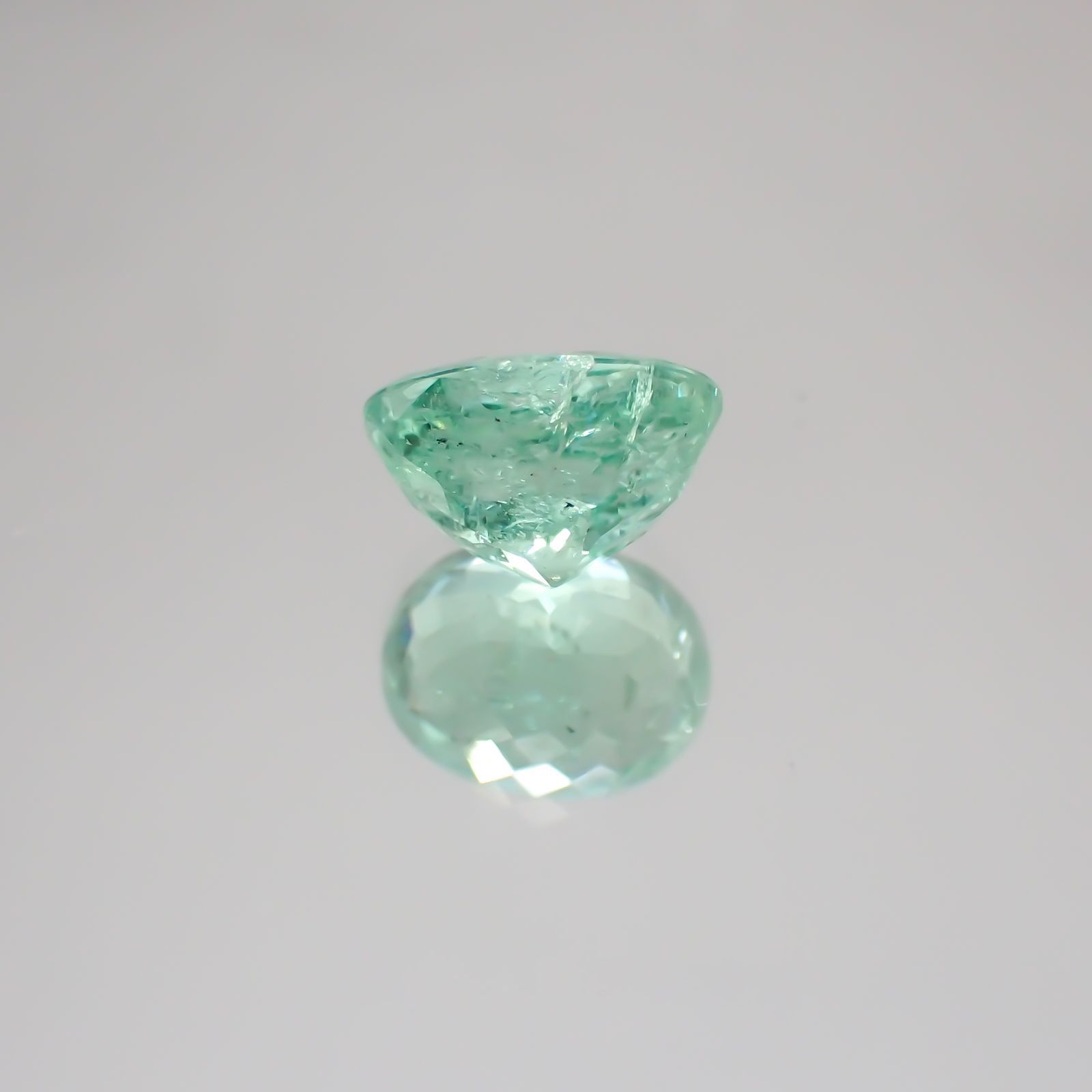 パライバトルマリン モザンビーク産 ルース 2.18ct[21059404]8.7×6.9mm前後
