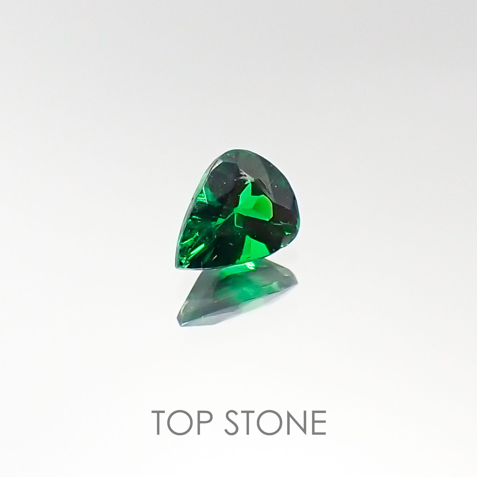 ツァボライト タンザニア産 ルース 0.23ct[20095713]4.6×3.4mm前後