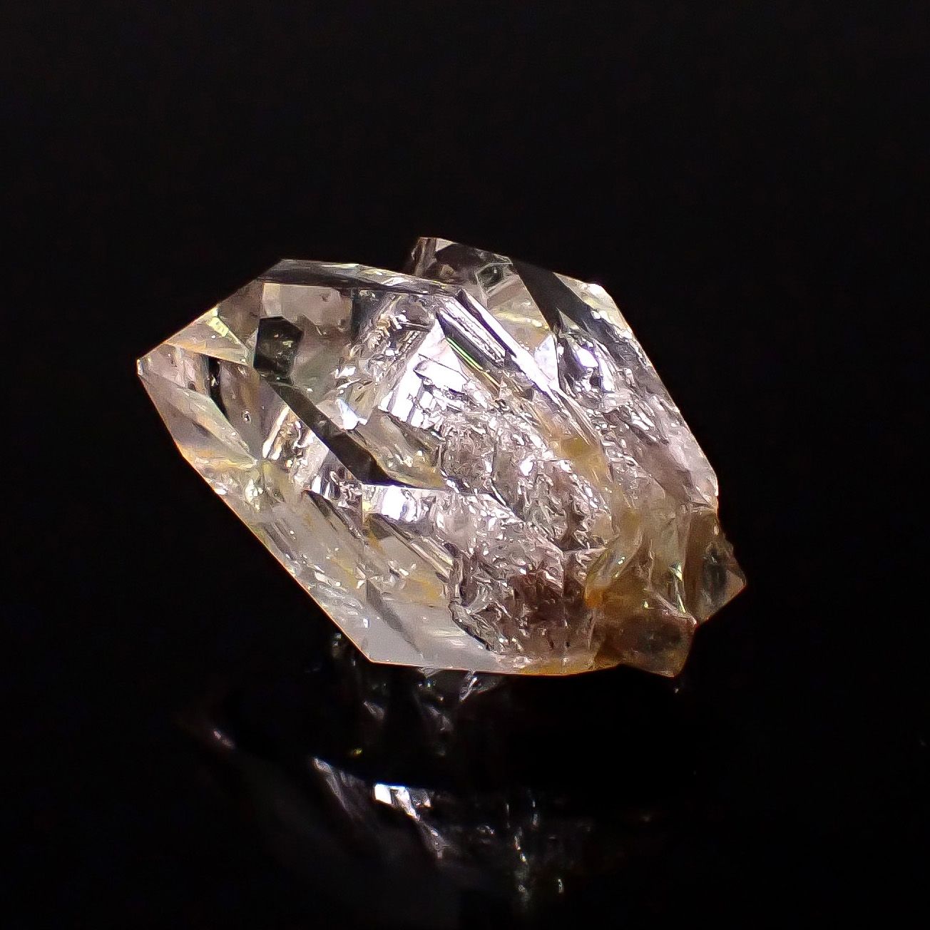 ハーキマーダイヤモンド 原石 アメリカ・ニューヨーク州産 115.81ct / 38.1x23.6mm前後 [260231768]