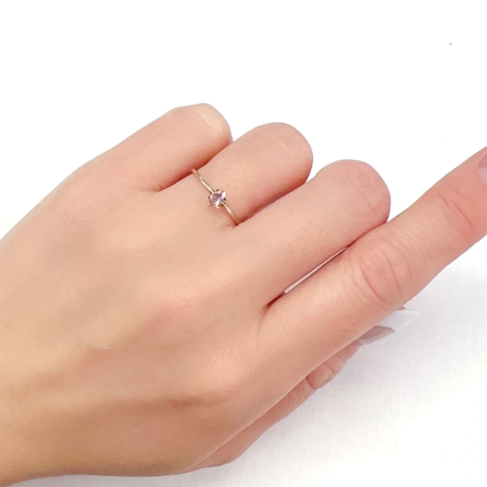 インペリアルトパーズ ブラジル産 0.17ct[231224870]5x2.6mm前後