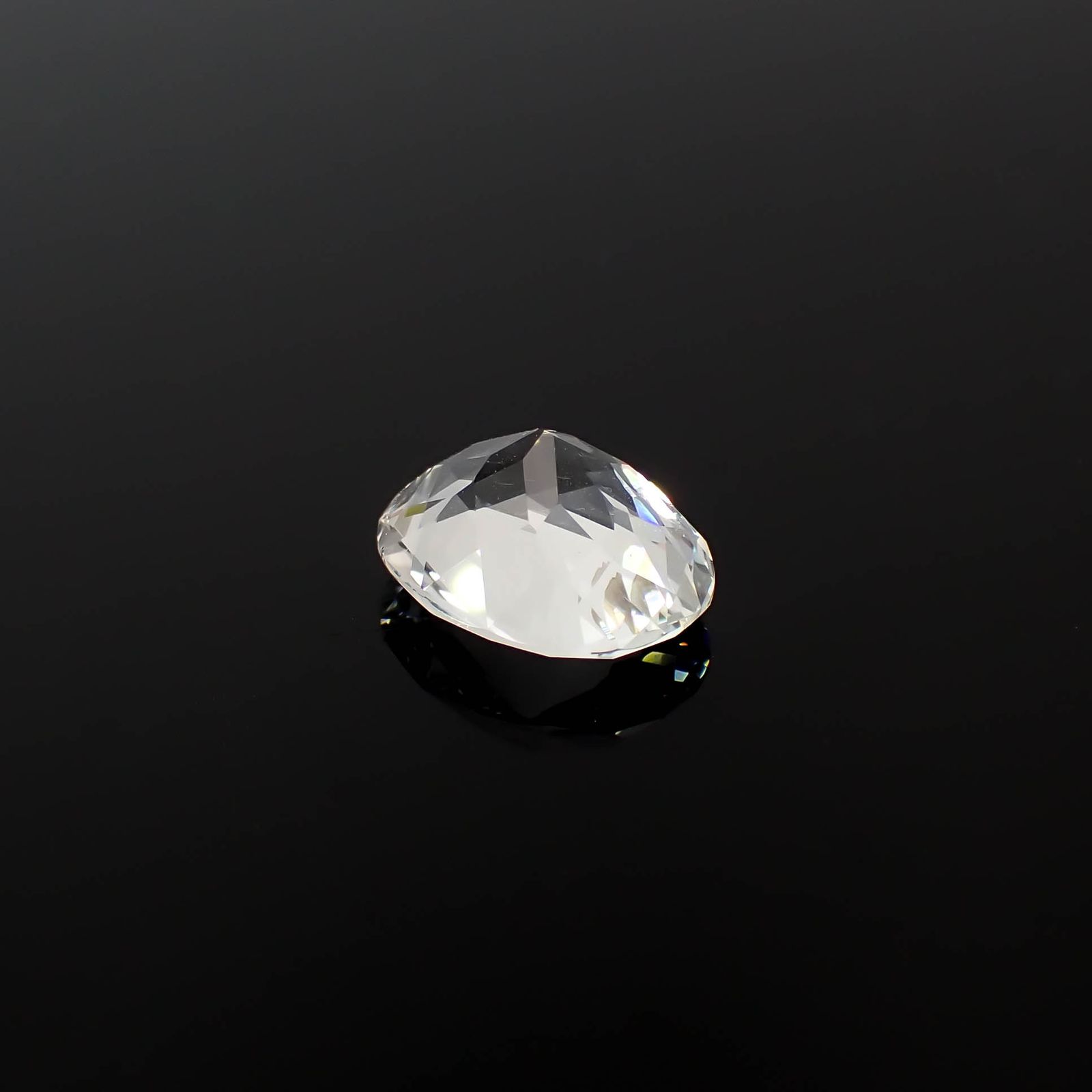 オーソクレース(宝石名ホワイト・オーソクレース)マダガスカル産 2.94ct 識別済[240627999]11x9mm前後