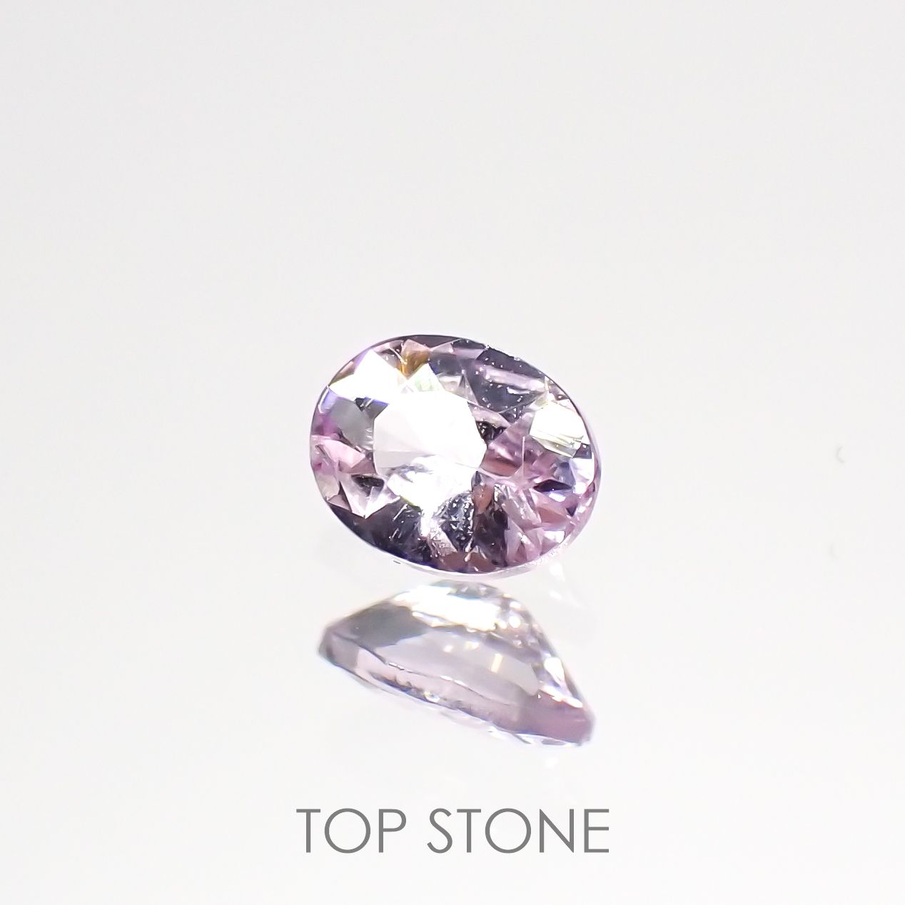 ピンクゾイサイト(宝石名ピンク・ゾイサイト)タンザニア産 0.18ct 識別済[220115054]4.1x3.1mm前後