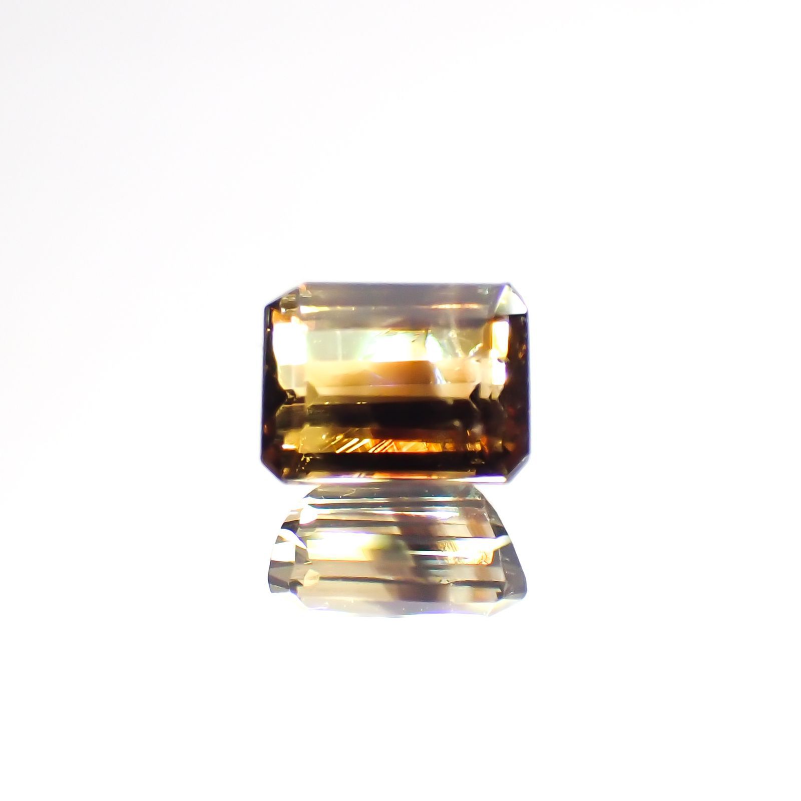 カラーバンドクリソベリル(宝石名クリソベリル)マダガスカル産 0.69ct 識別済[220114193]5.3x4.1mm前後