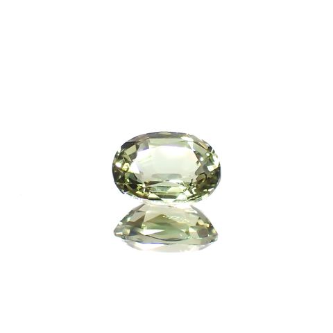 バナジウムクリソベリル(宝石名クリソベリル)マダガスカル産 0.701ct ソ付(日独)[240527637]6.11x4.44mm前後