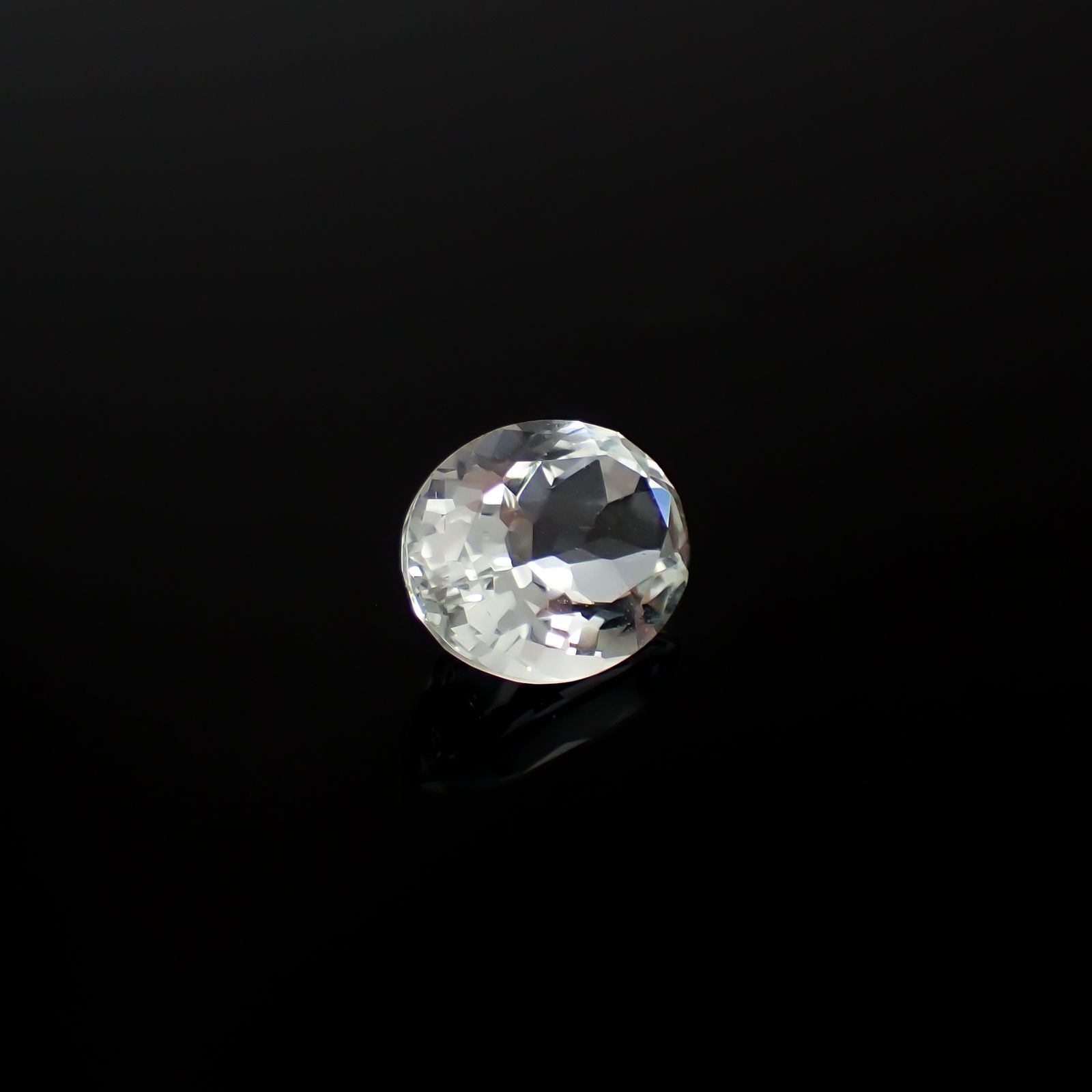 ゴッシェナイト パキスタン・ヒマラヤ産 2.31ct[240527463]10.1x8mm前後