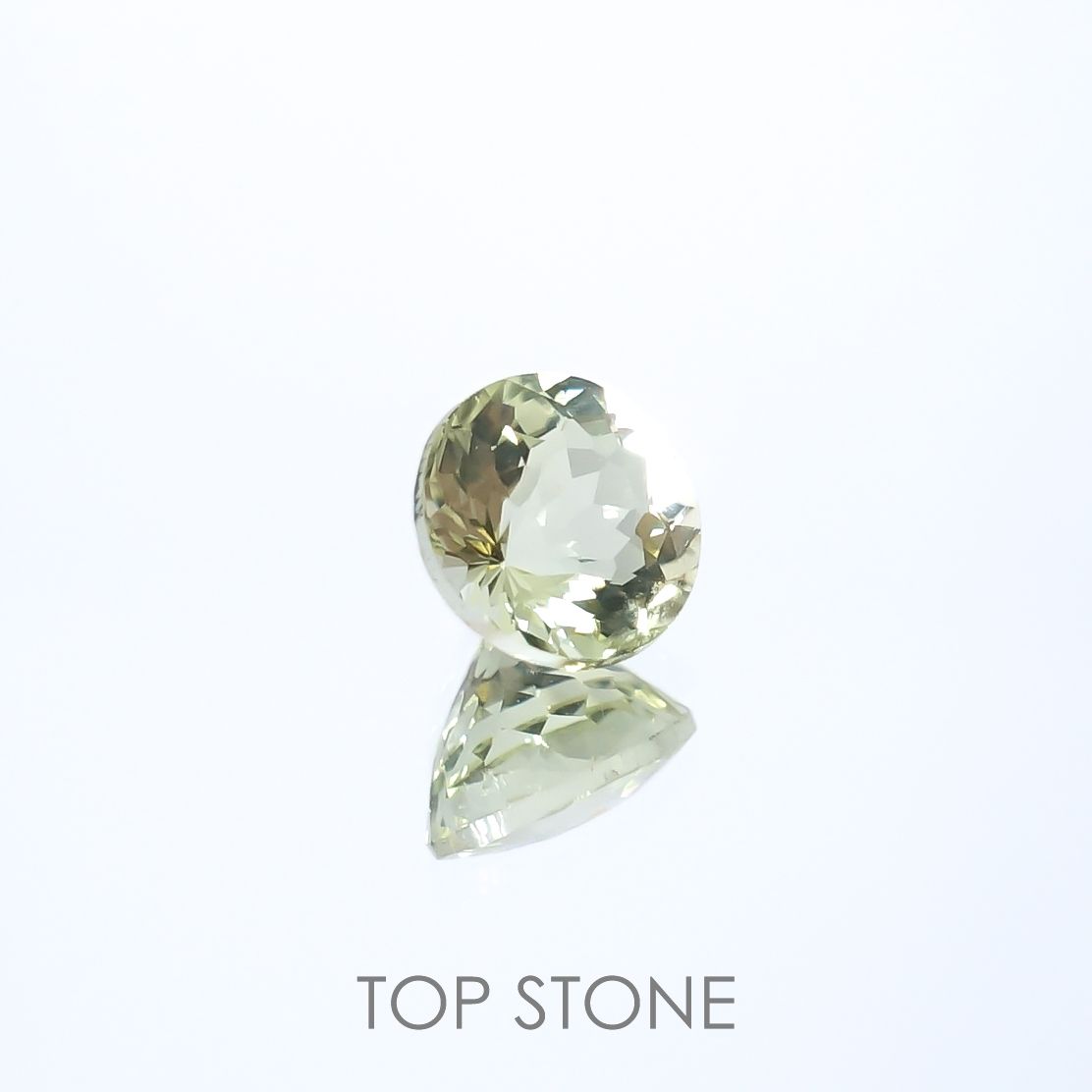 モンテブラサイト(宝石名モンテブラサイト)マダガスカル産 0.62ct 識別済[220817425]5.3x5.2mm前後