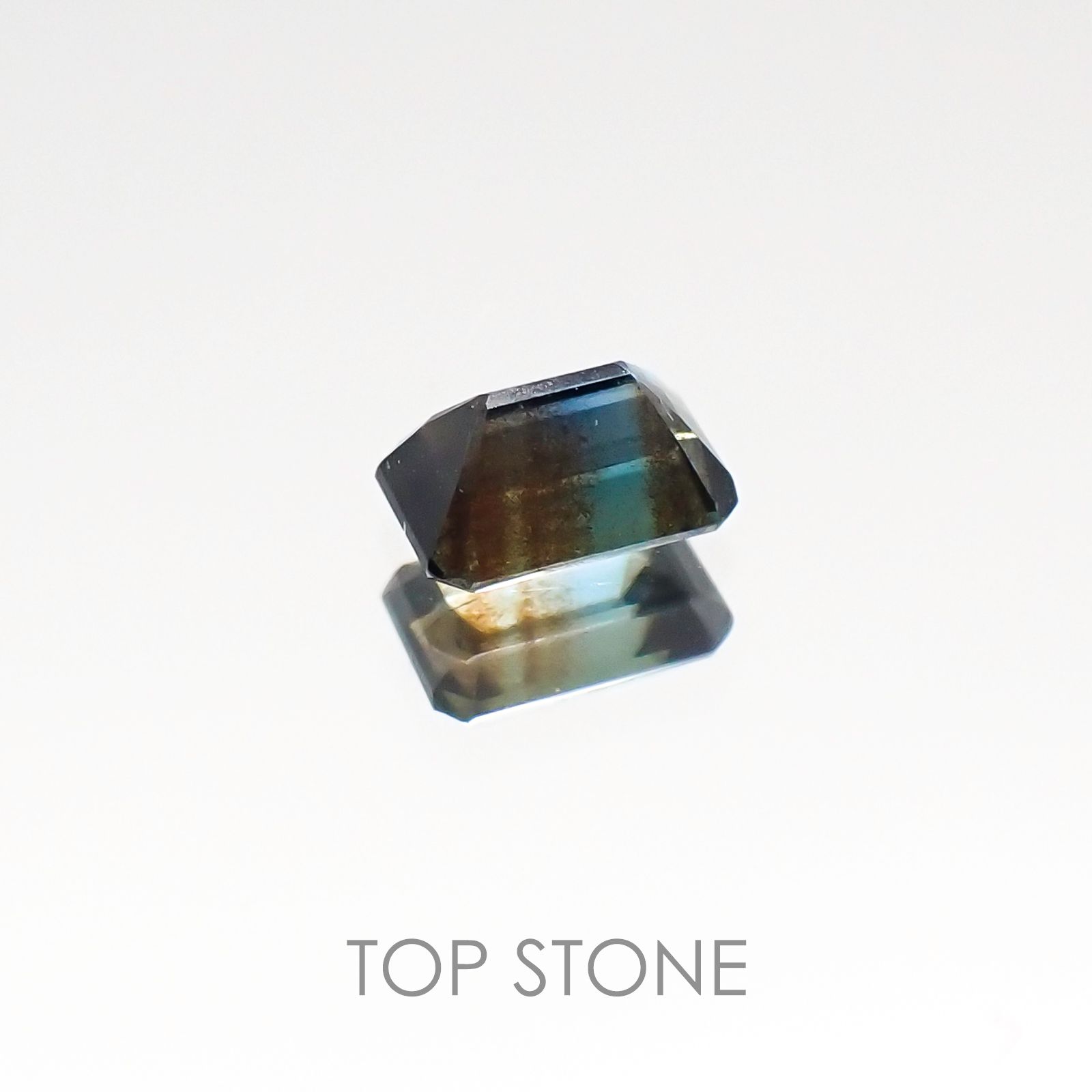 ゴールドシーンサファイア 非加熱 ケニア産 ルース 0.31ct[20117121]4.4×2.9mm前後