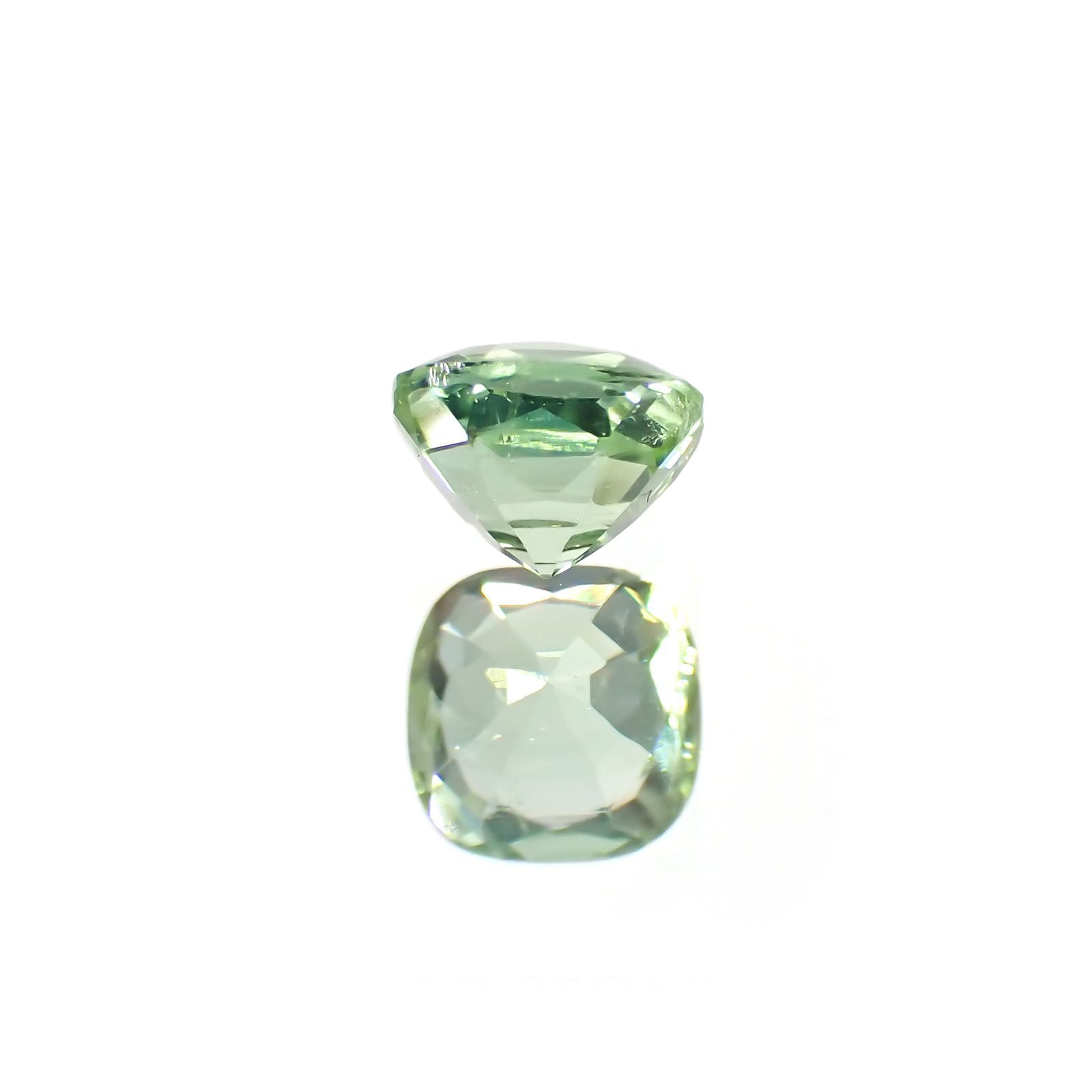 ミントトルマリン(宝石名グリーン・トルマリン) アフガニスタン産 識別済 0.51ct / 4.7x4.7mm前後 [260313622]