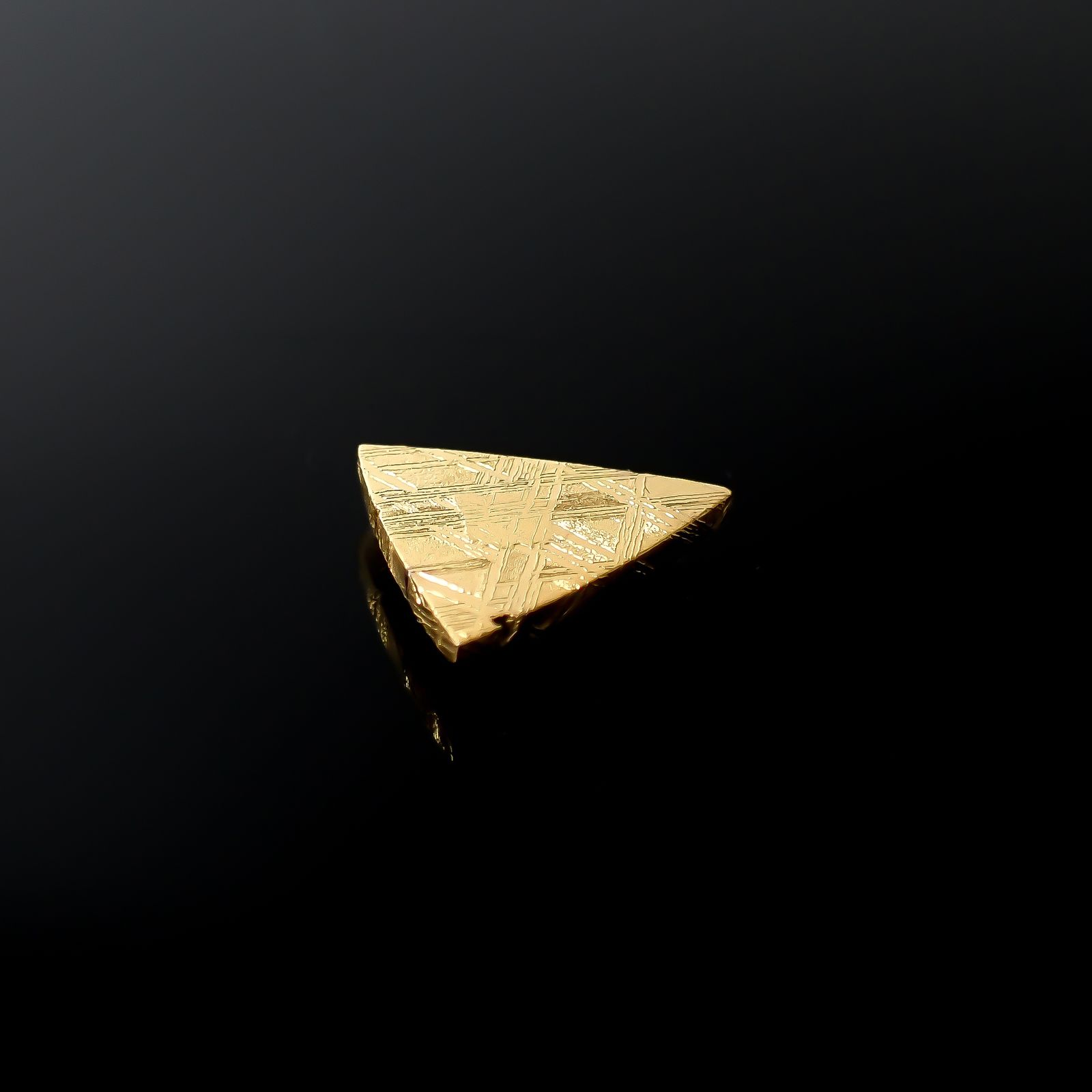 ムオニナルスタ隕石 発見地:スウェーデン 11.04ct[240125826]14.8x14.4mm前後