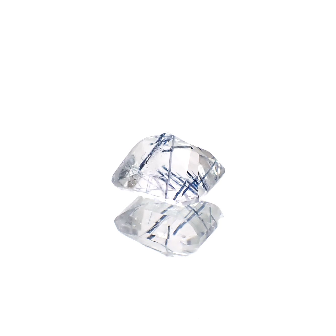 インディゴライトインクォーツ ブラジル産 2.55ct [241229599]8.7x7.4mm前後