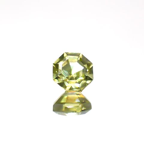◇オクタゴンカット◇スフェーン(宝石名スフェーン)マダガスカル産 0.40ct 識別済[231224747]4.2x4.2mm前後