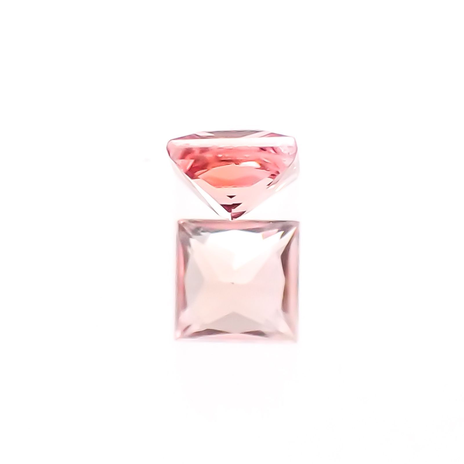 ◇プリンセスカット◇パパラチャサファイア ソーティング付き スリランカ産 ルース 0.084ct[20117823]2.3×2.2mm前後