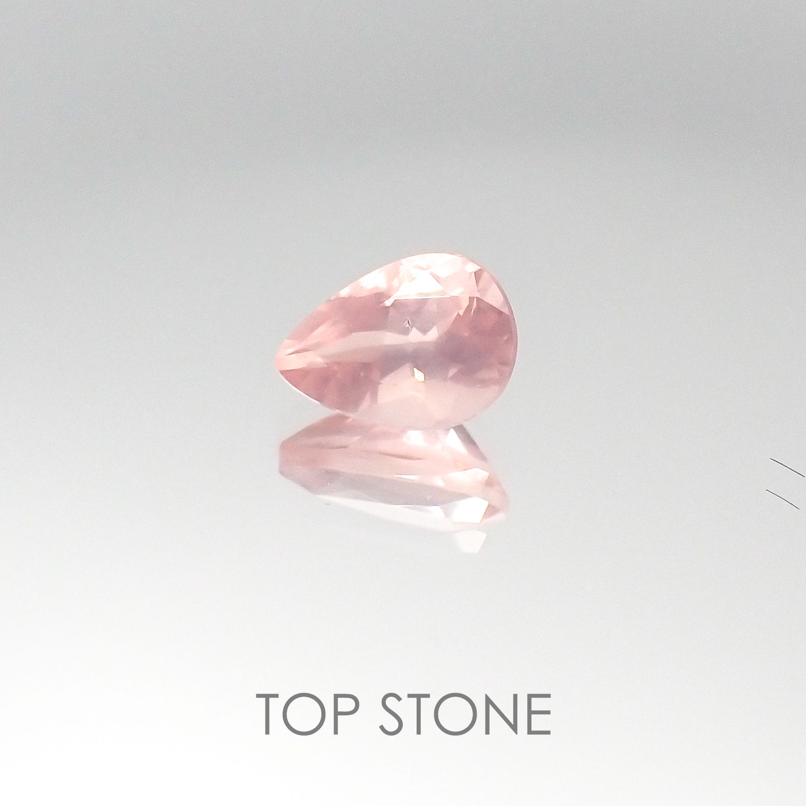 ディープローズクォーツ モザンビーク産 ルース 0.57ct[20095375]6.6×4.7mm前後