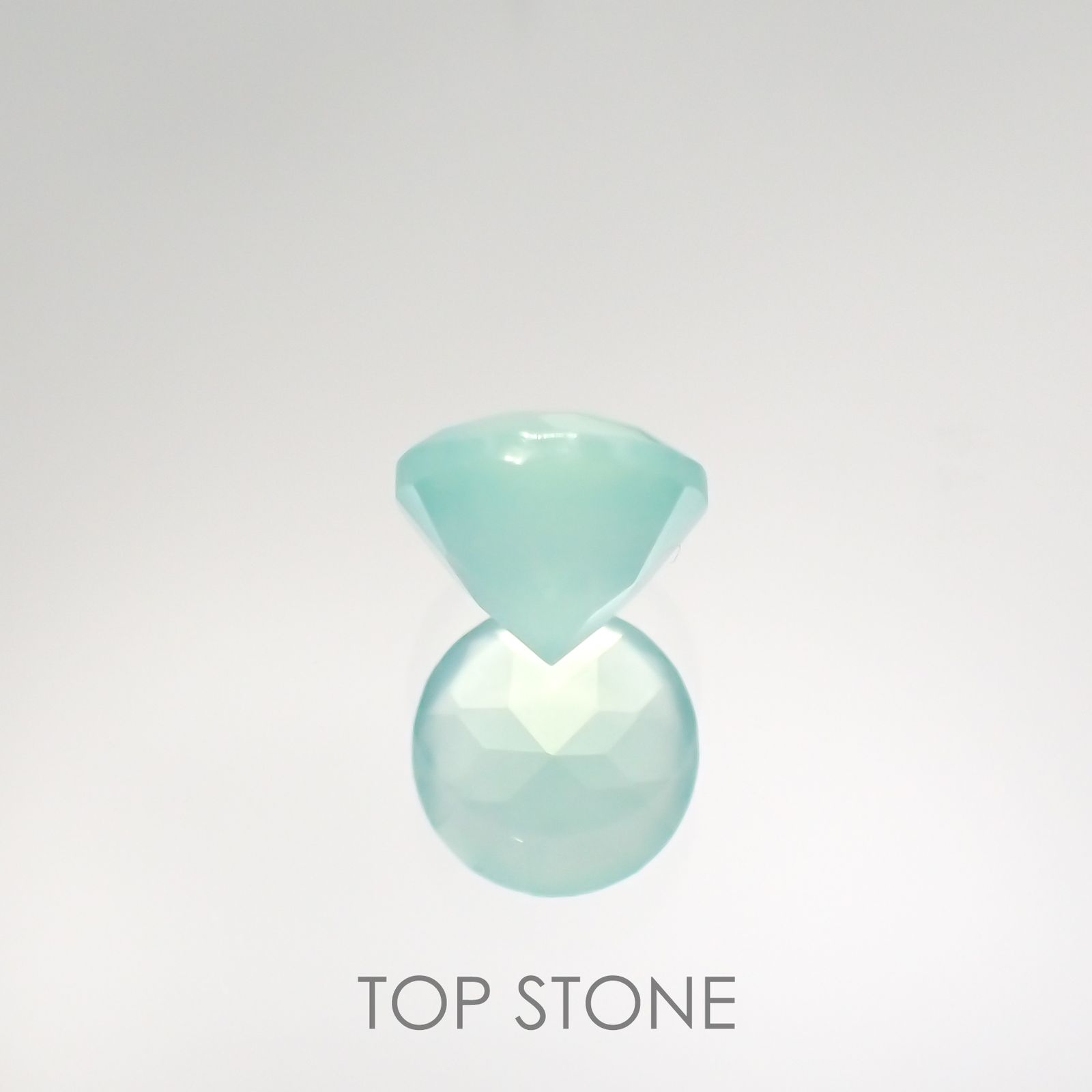 アクアプレーズ(宝石名ブルー グリーン・カルセドニー) 南アフリカ産 0.93ct 識別済[210912346]6.2×6.2mm前後