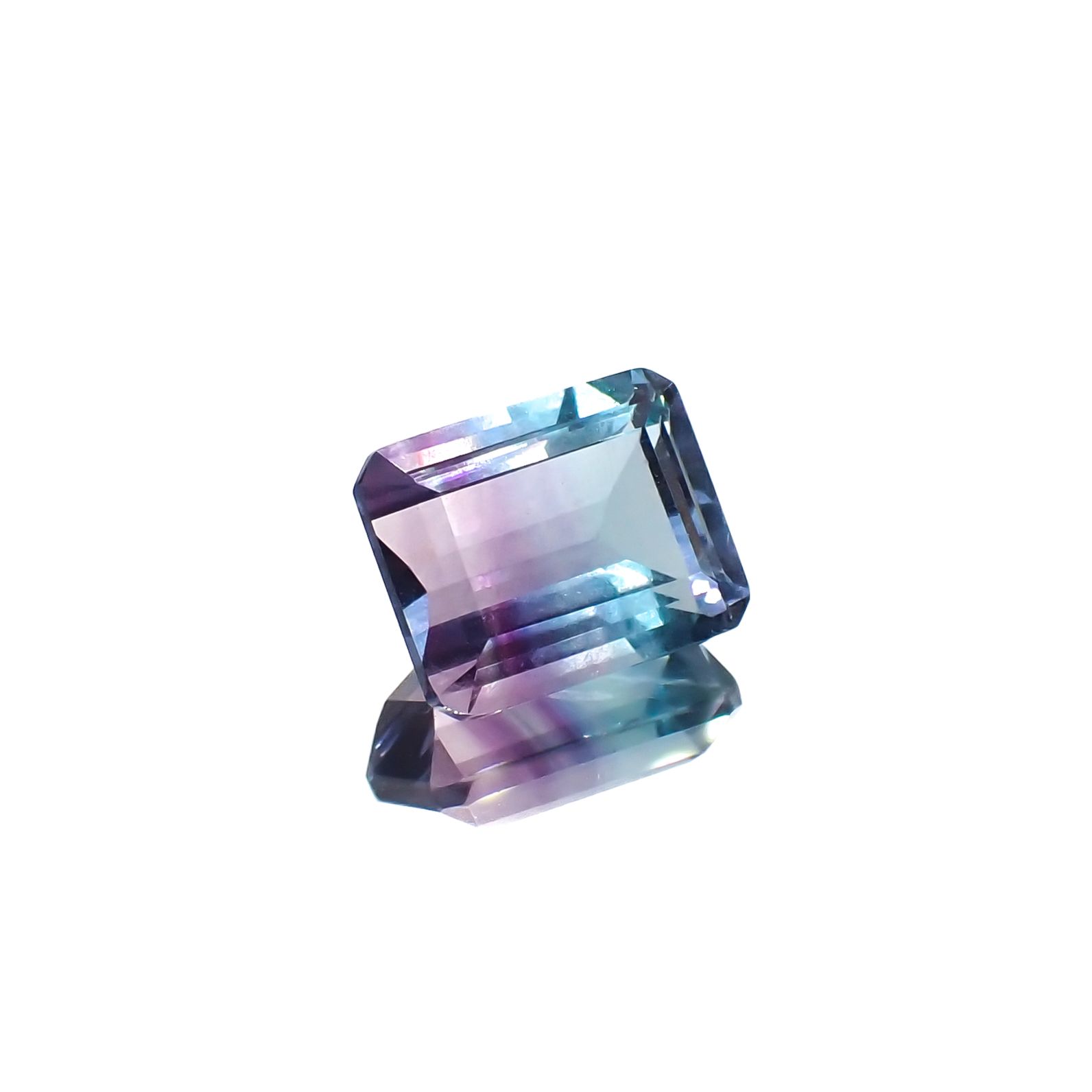 パーティカラーフローライト フルオレッセンス ブラジル産 4.52ct[230823264]10.2x8.1mm前後