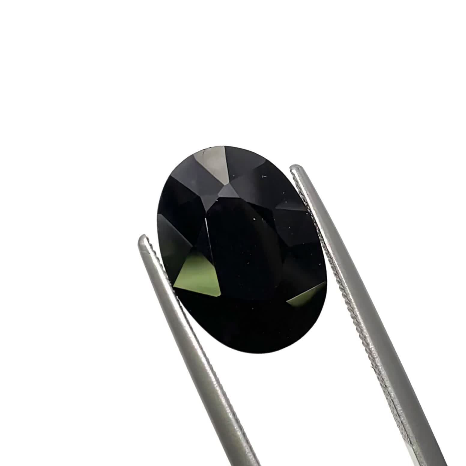 モリオン チベット産 5.72ct / 14x10.1mm前後 [240427361] | TOP STONE