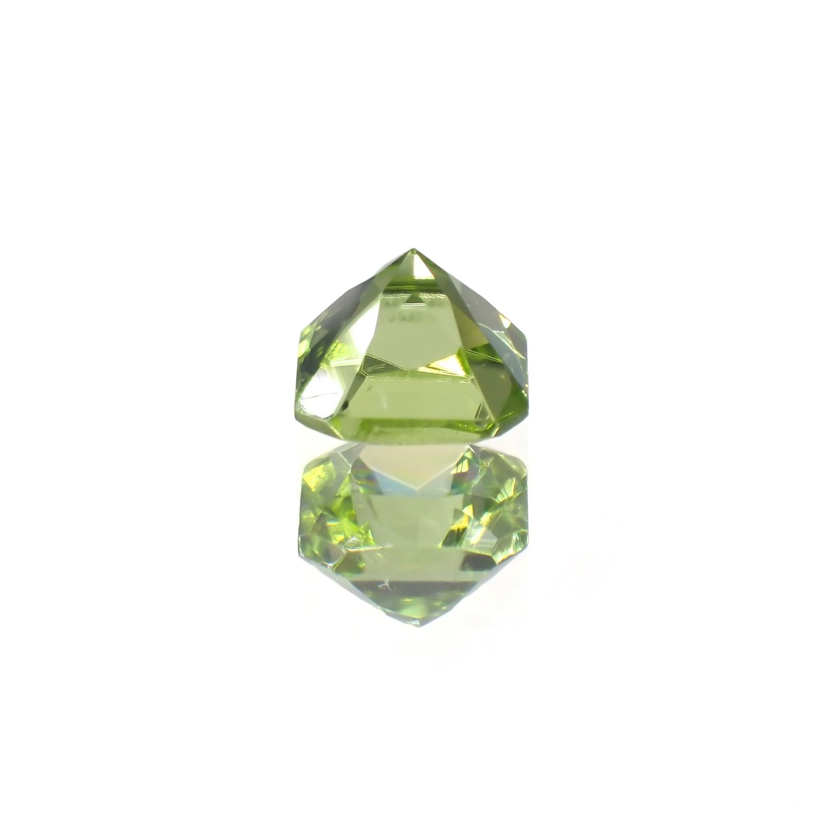 ペリドット(宝石名ペリドット) パキスタン産 識別済 0.75ct / 5x5mm前後 [260713490]