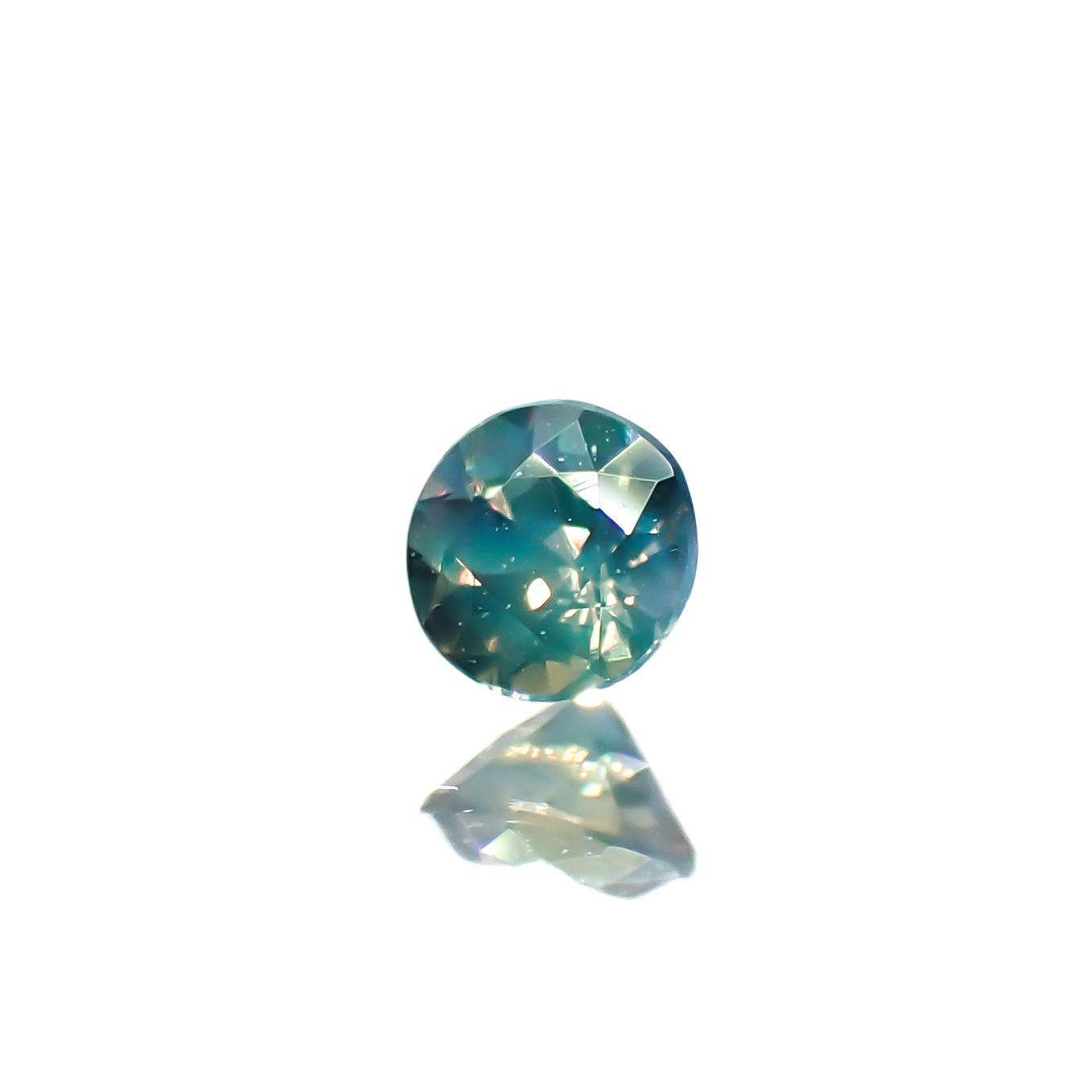 アレキサンドライトキャッツアイ ブラジル・ミナスジェライス州ヘマチタ鉱山産 0.086ct[240929038]2.5x2.5mm前後