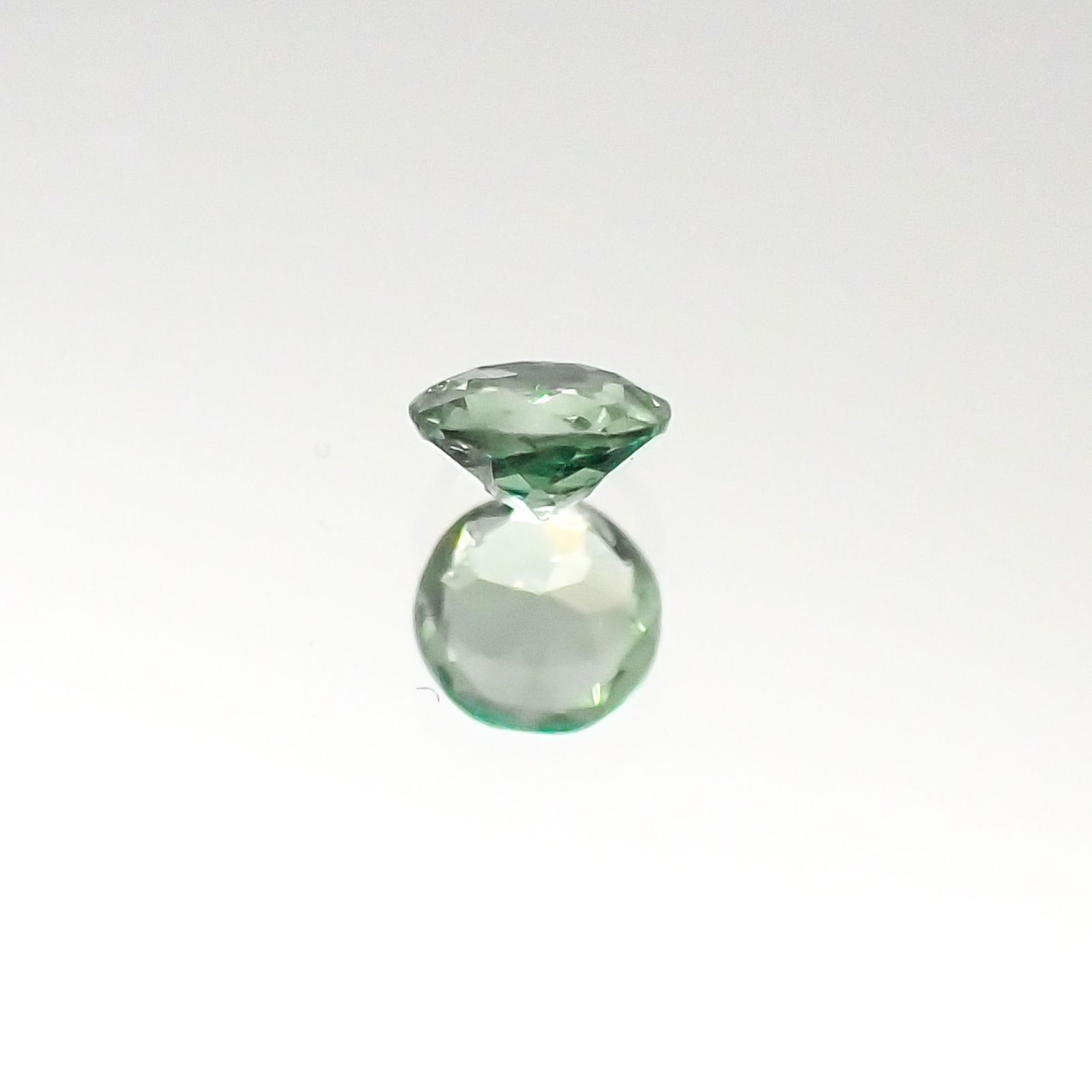 アレキサンドライト インド産 ルース 0.12ct[20095566]3×3mm前後