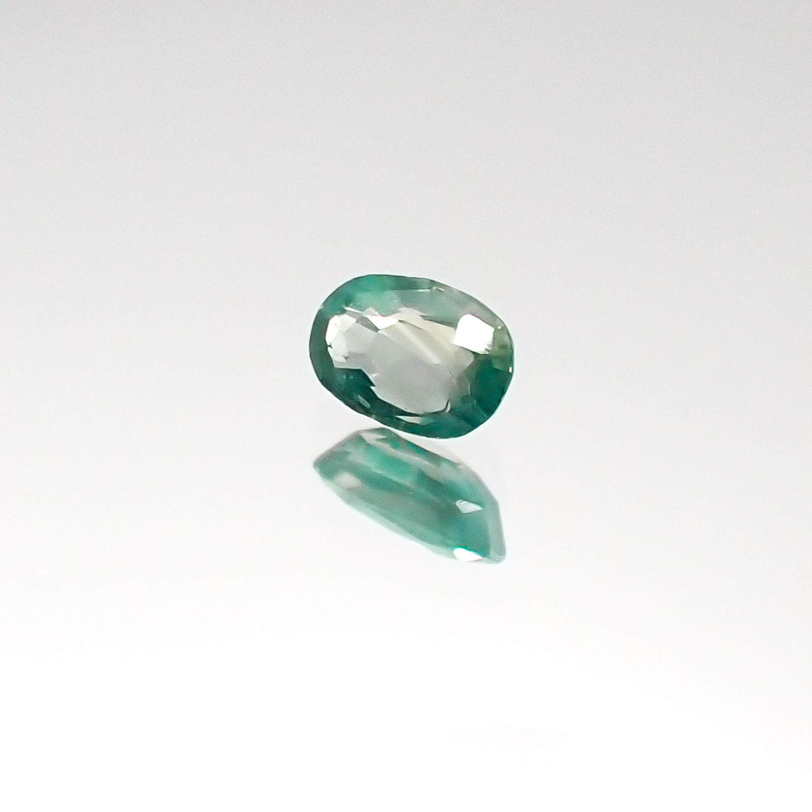 アレキサンドライト インド産 ルース 0.14ct[20095563]3.8×2.5mm前後