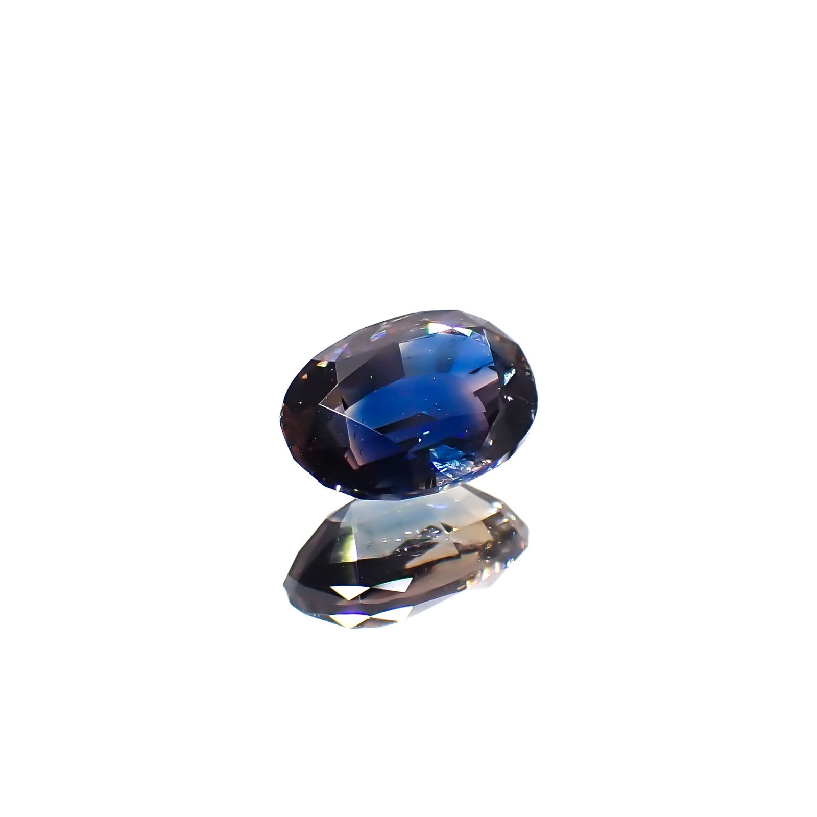 ブルーティントアキシナイト パキスタン産 1.31ct [241129479]7.8x5.6mm前後