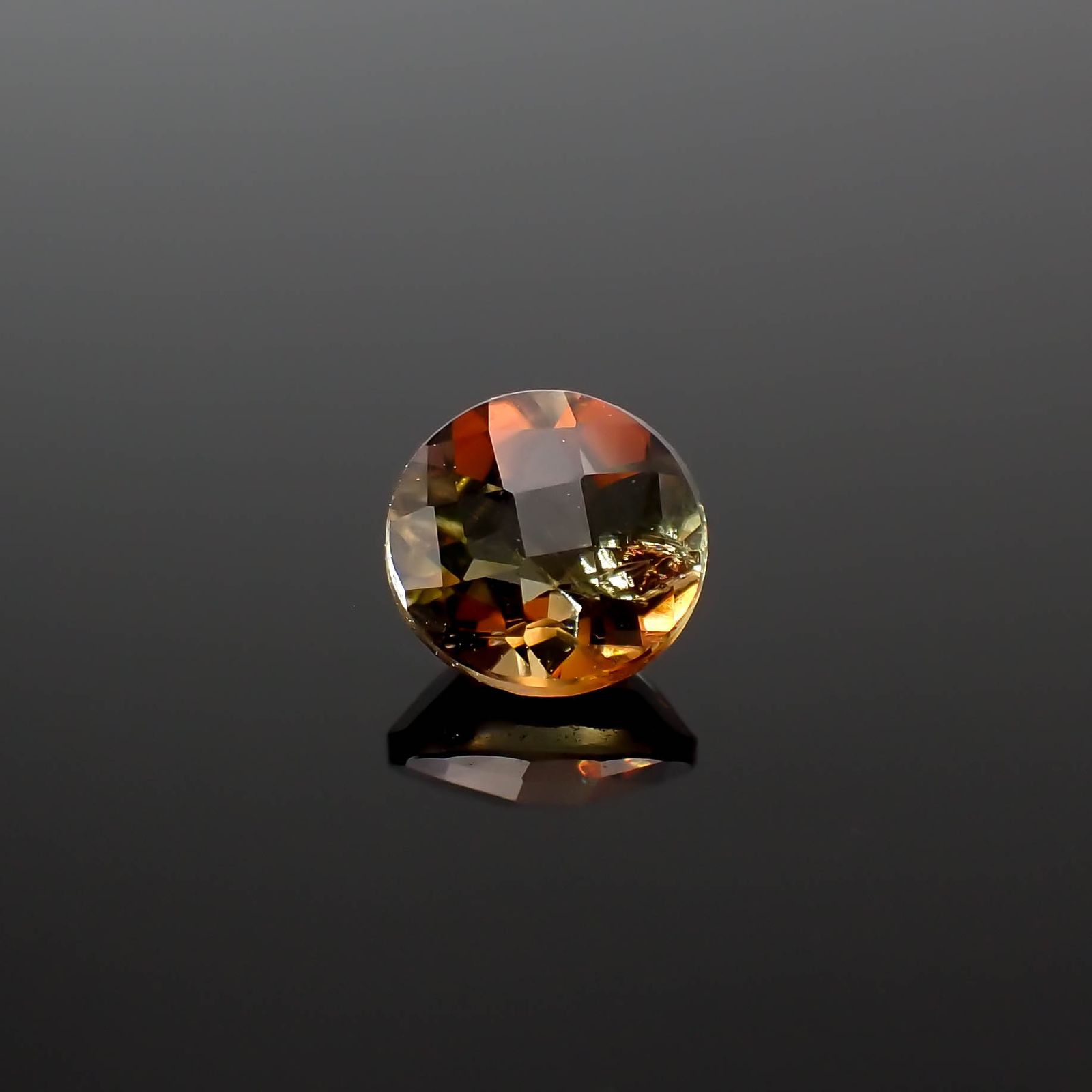 ◇チェッカーカット◇アンダリュサイト スリランカ/マダガスカル産 0.50ct[240226132]4.9x4.9mm前後