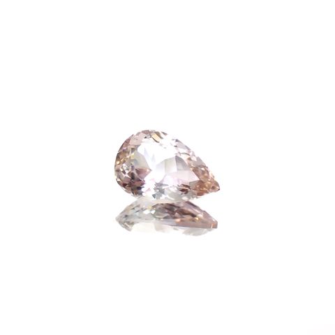 ピンクゾイサイト(宝石名ピンク・ゾイサイト)タンザニア産 0.972ct ソ付(彩珠)[241129500]8.1x5.4mm前後
