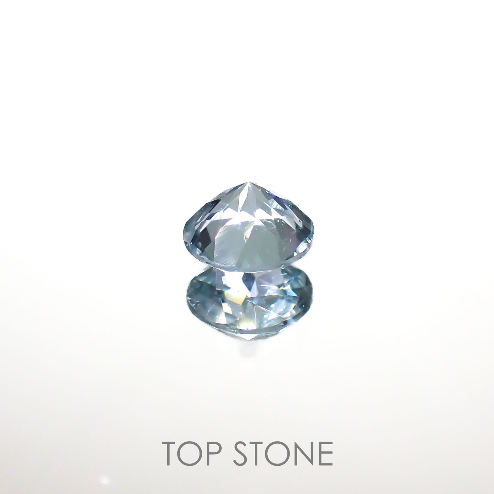 シーフォームカイヤナイト(宝石名カイヤナイト)タンザニア産 0.95ct 識別済[220616285]6x5.9mm前後