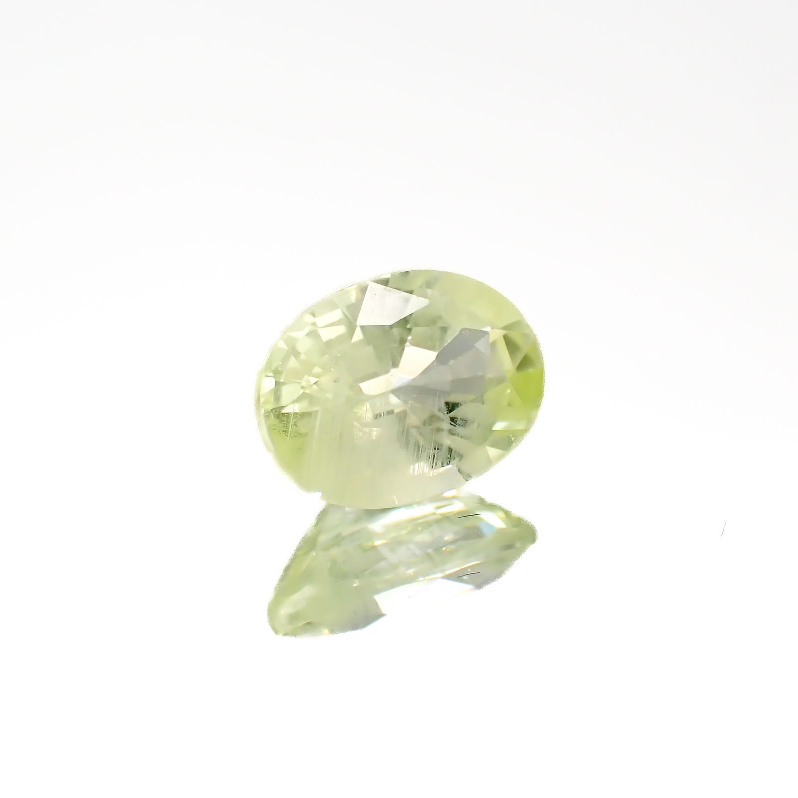 クリソベリル(宝石名クリソベリル)マダガスカル産 1.00ct 識別済[220817453]7.1x5.2mm前後