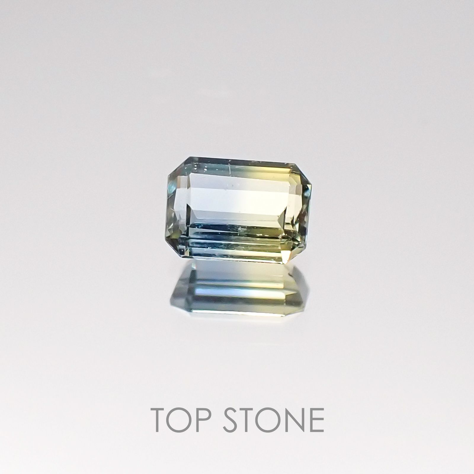 バイカラーサファイア タンザニア産 ルース 0.22ct[20106689]3.9×2.8mm前後