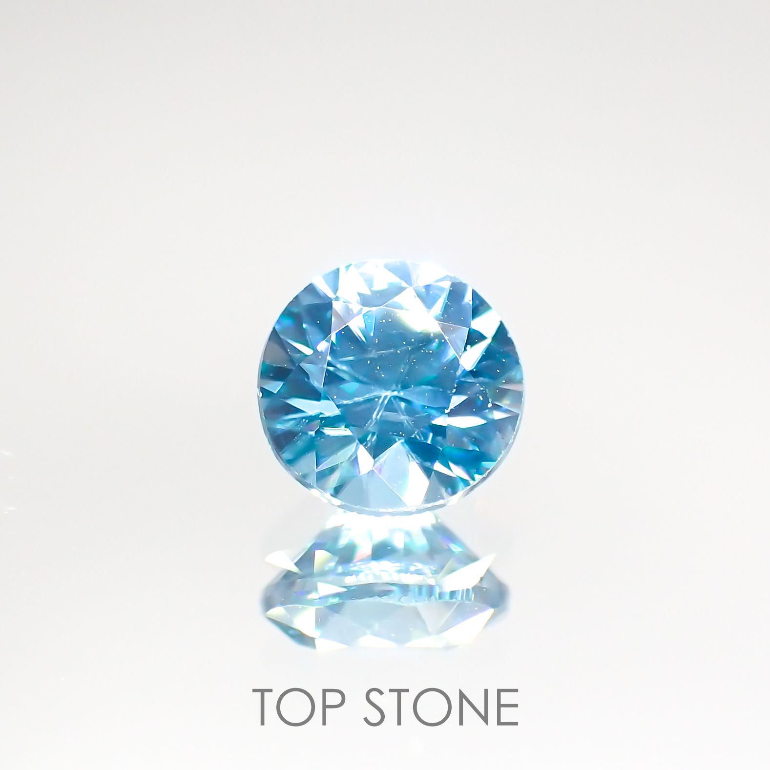 ブルージルコン(宝石名ジルコン) カンボジア産 1.34ct 識別済[211013442]6.1×6mm前後